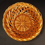 Round wicker basket