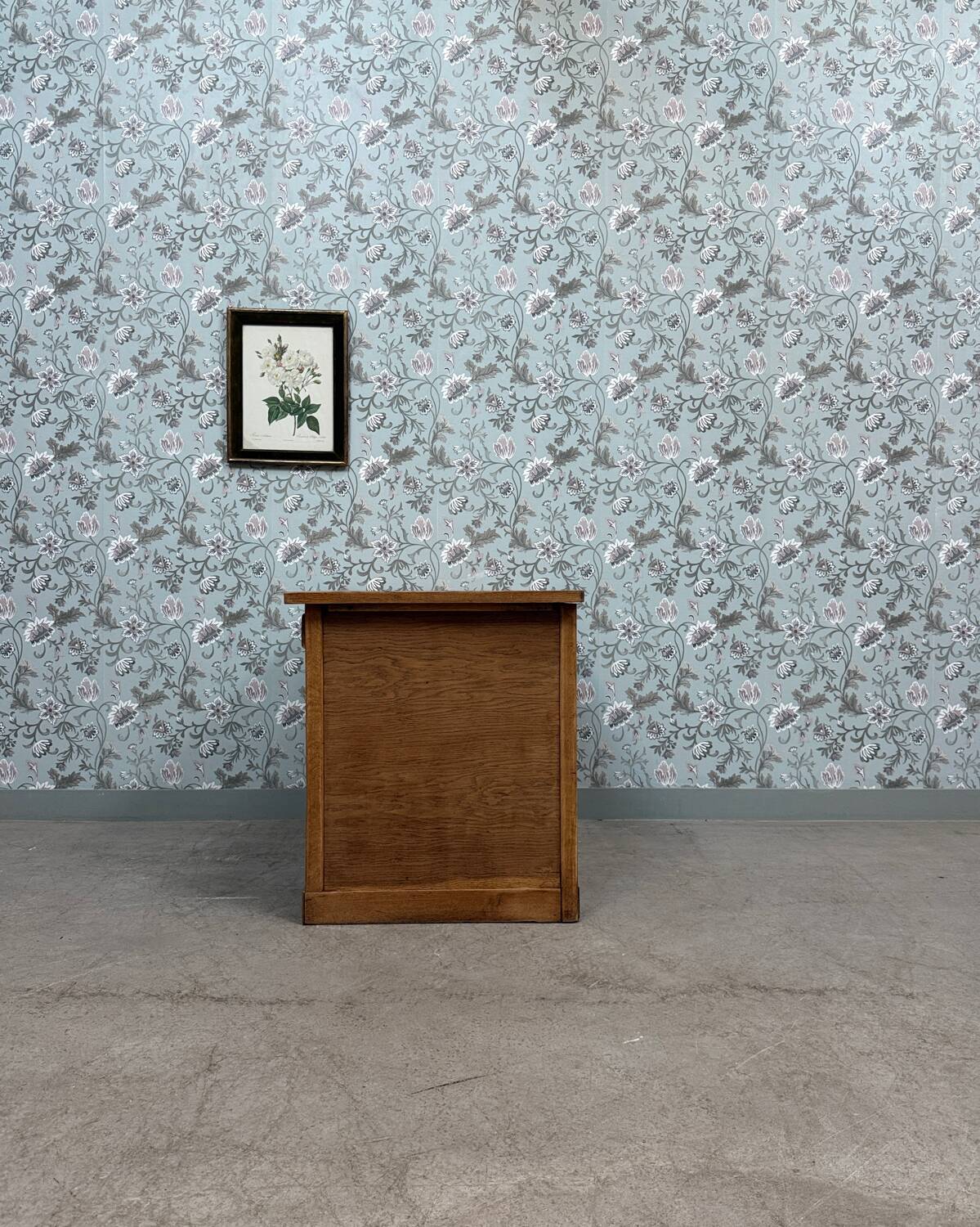 Oak half-minister's desk (renovated)