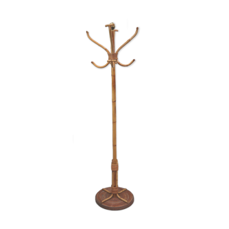 Rattan parrot coat rack