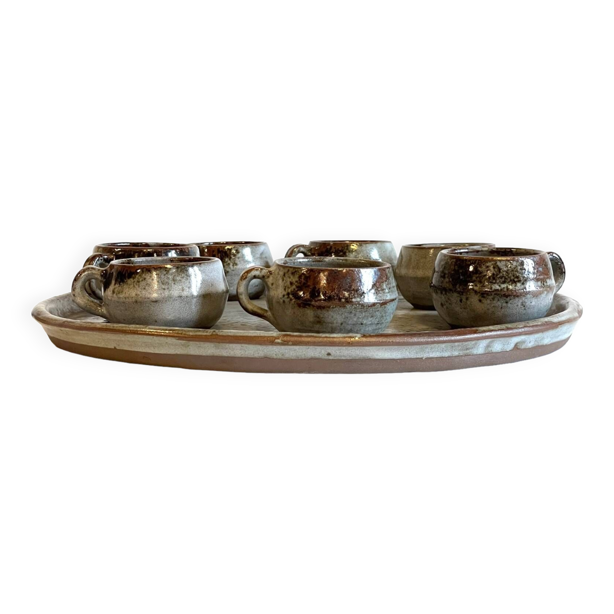 Enamelled stoneware tray and its 7 cups