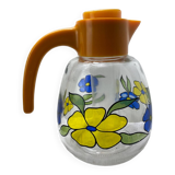 Refreshing glass carafe