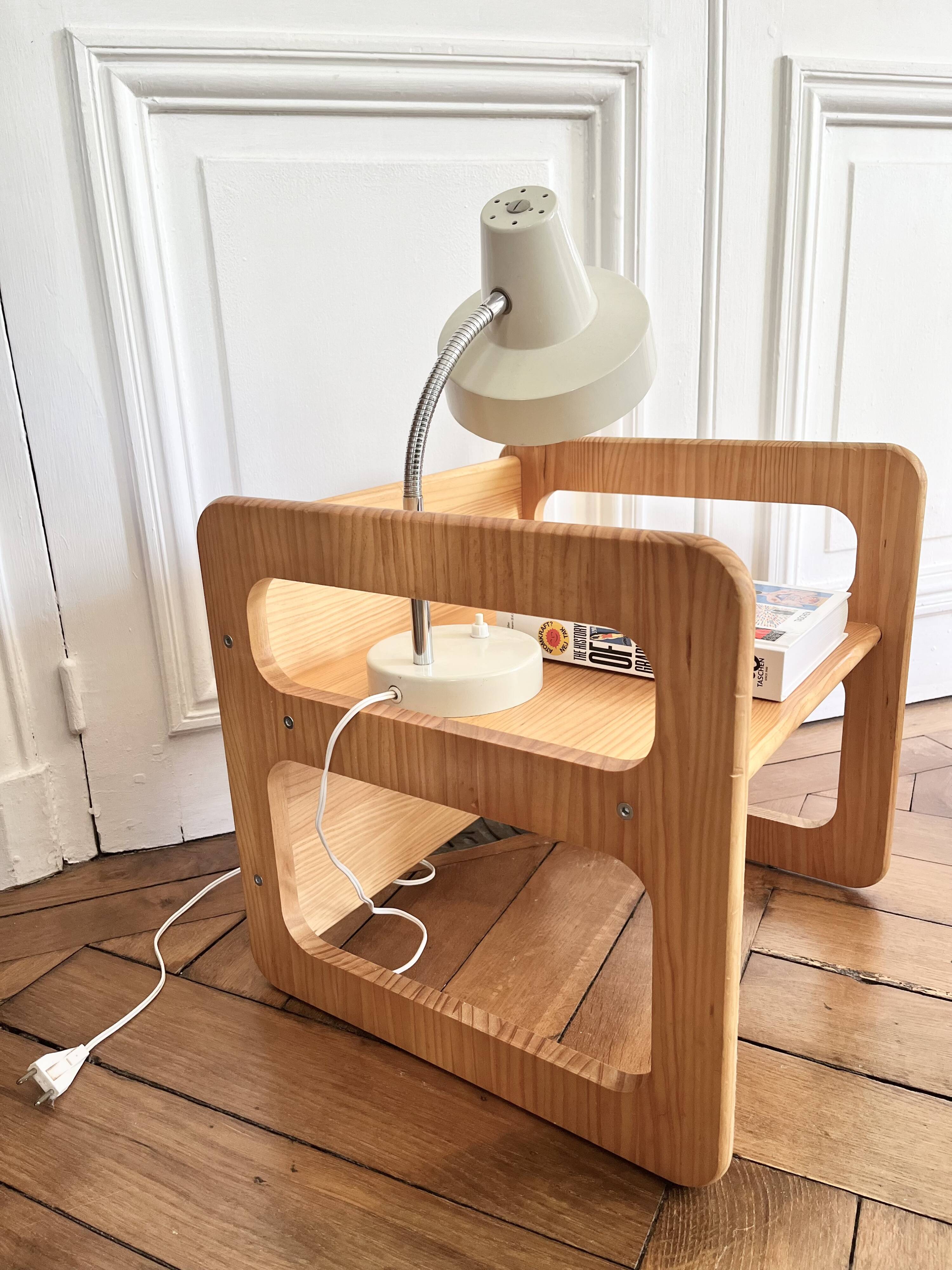 Pair of end tables, coffee tables or bedside tables