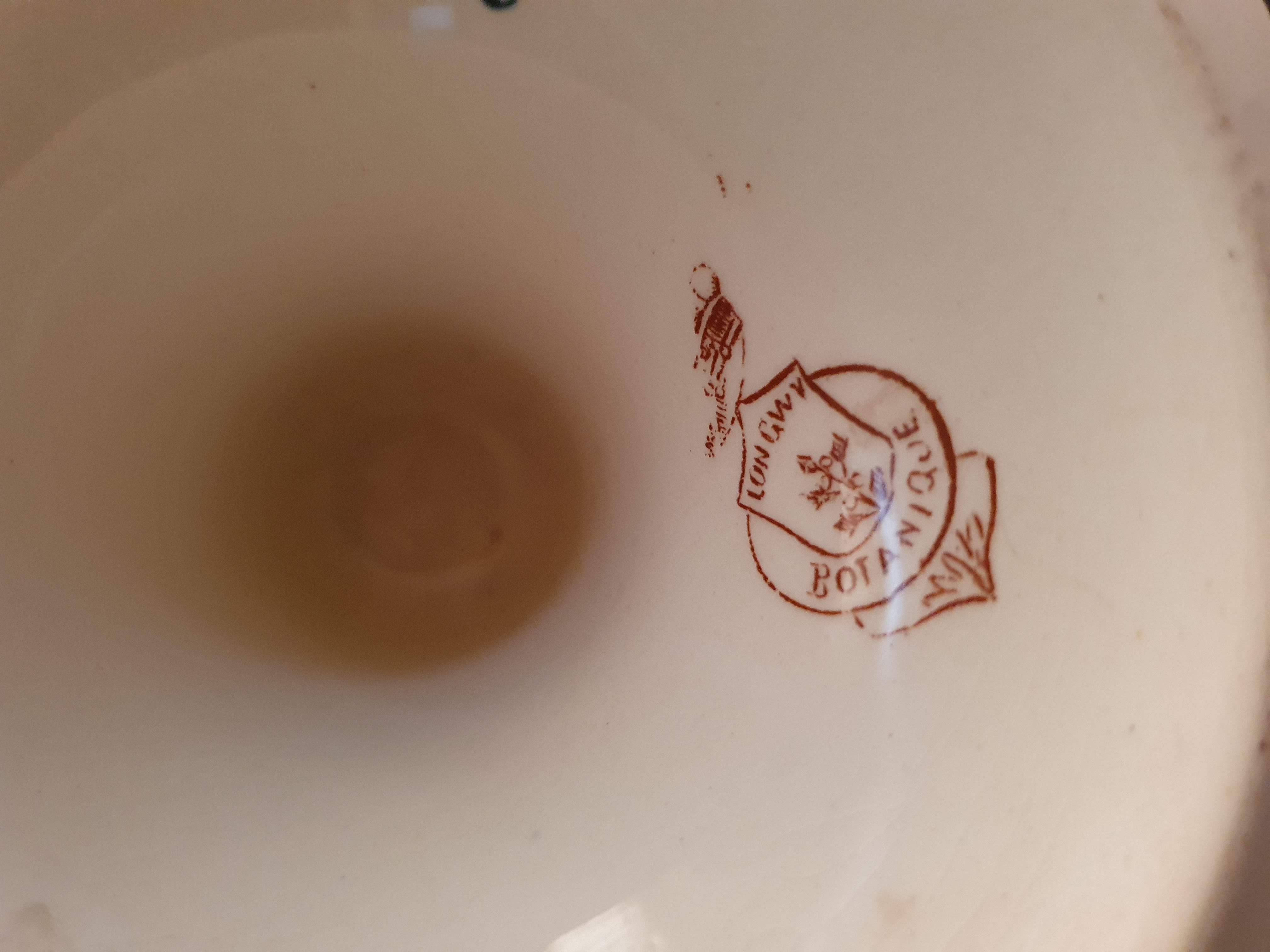 Longwy earthenware compotier