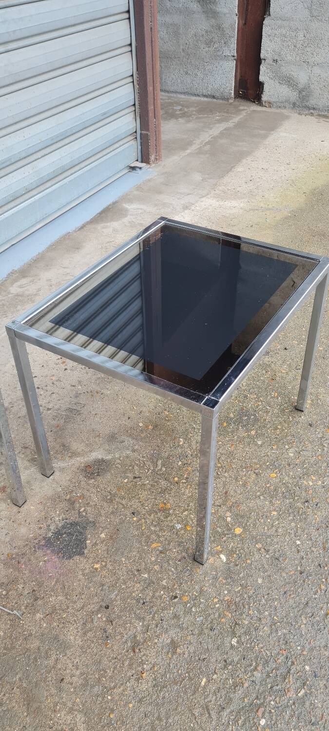 Pair of side tables in chrome metal and glass