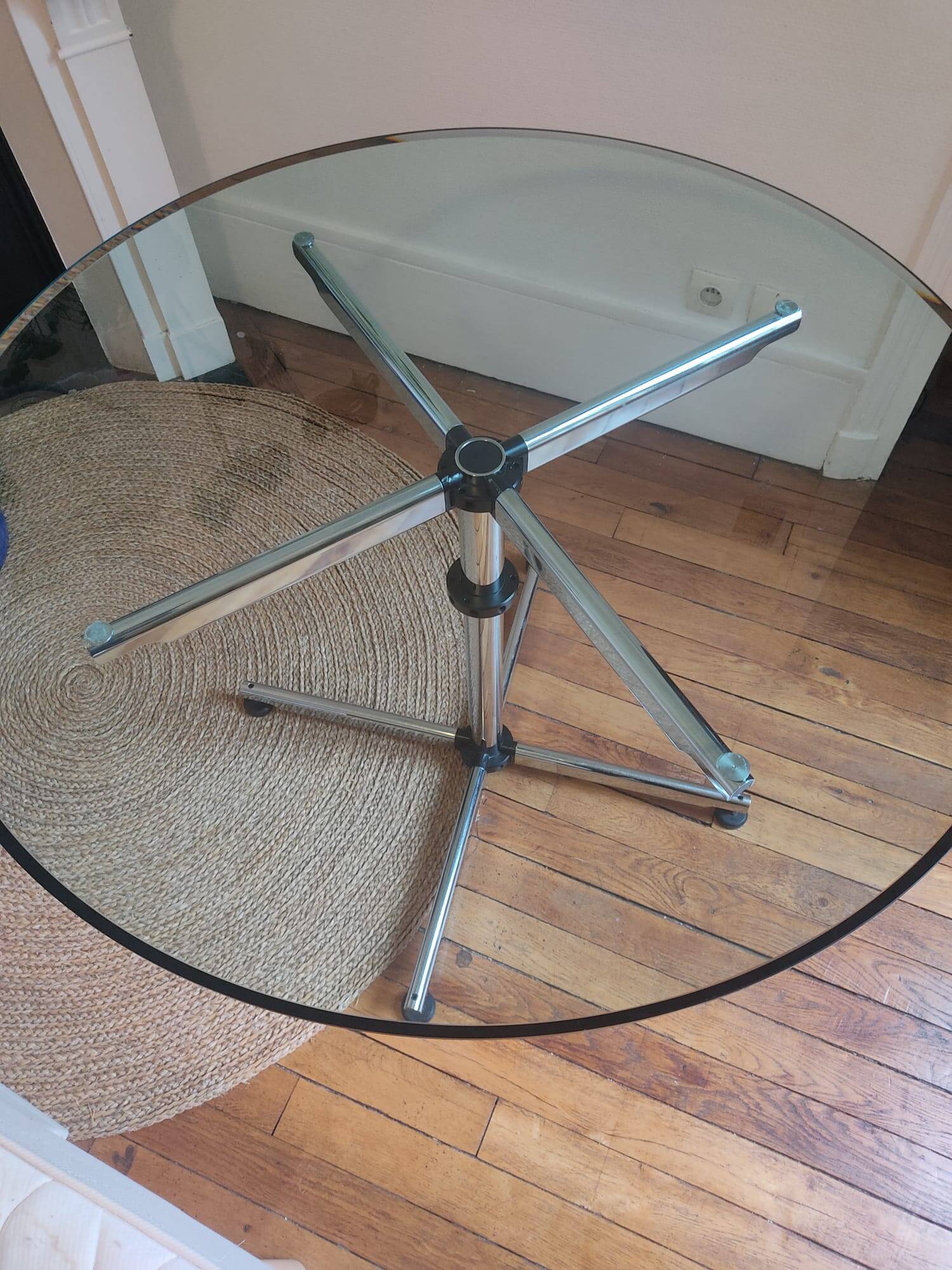 Round table USM Haller Kitos