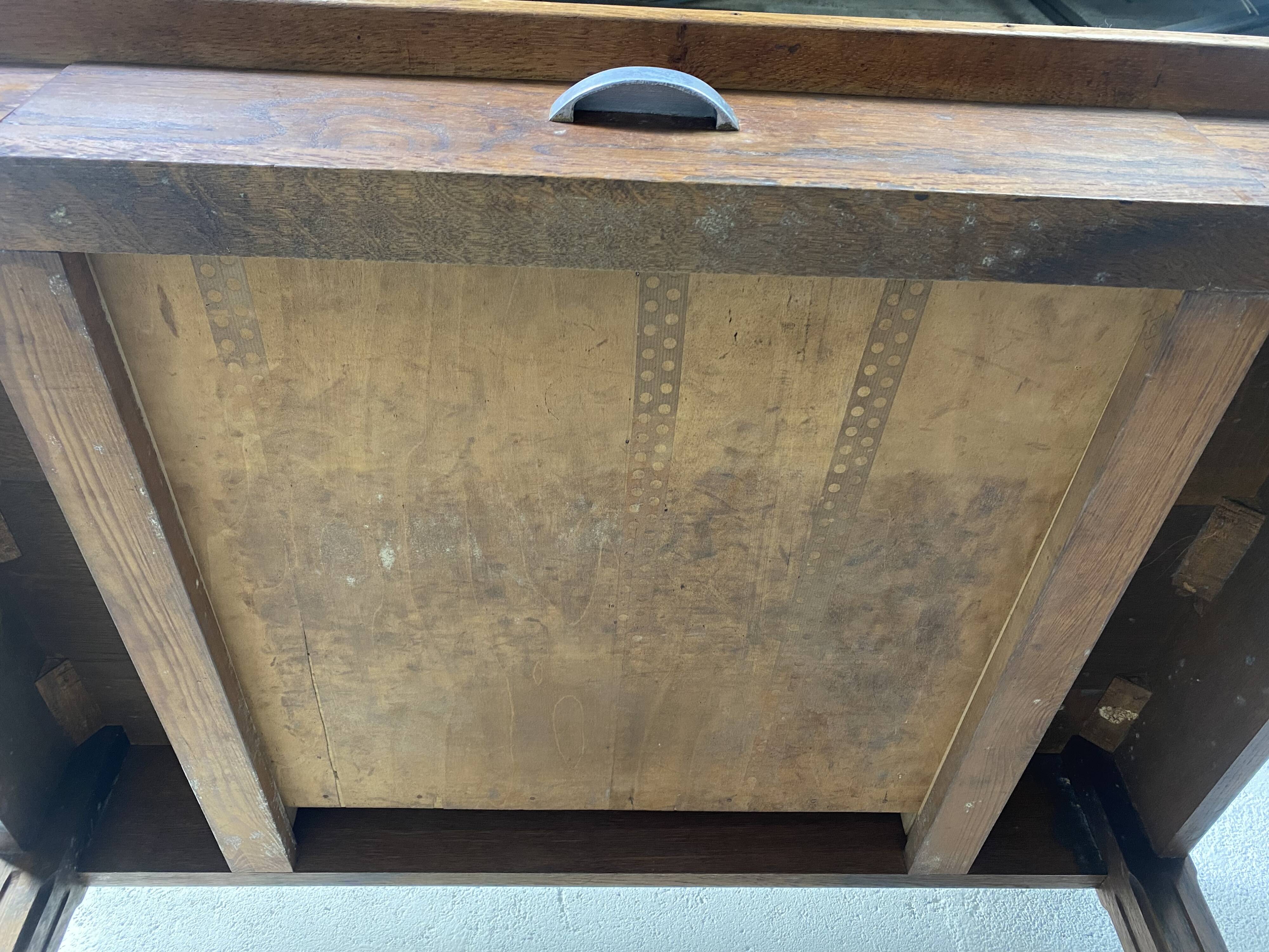 Vintage Art-Deco Table