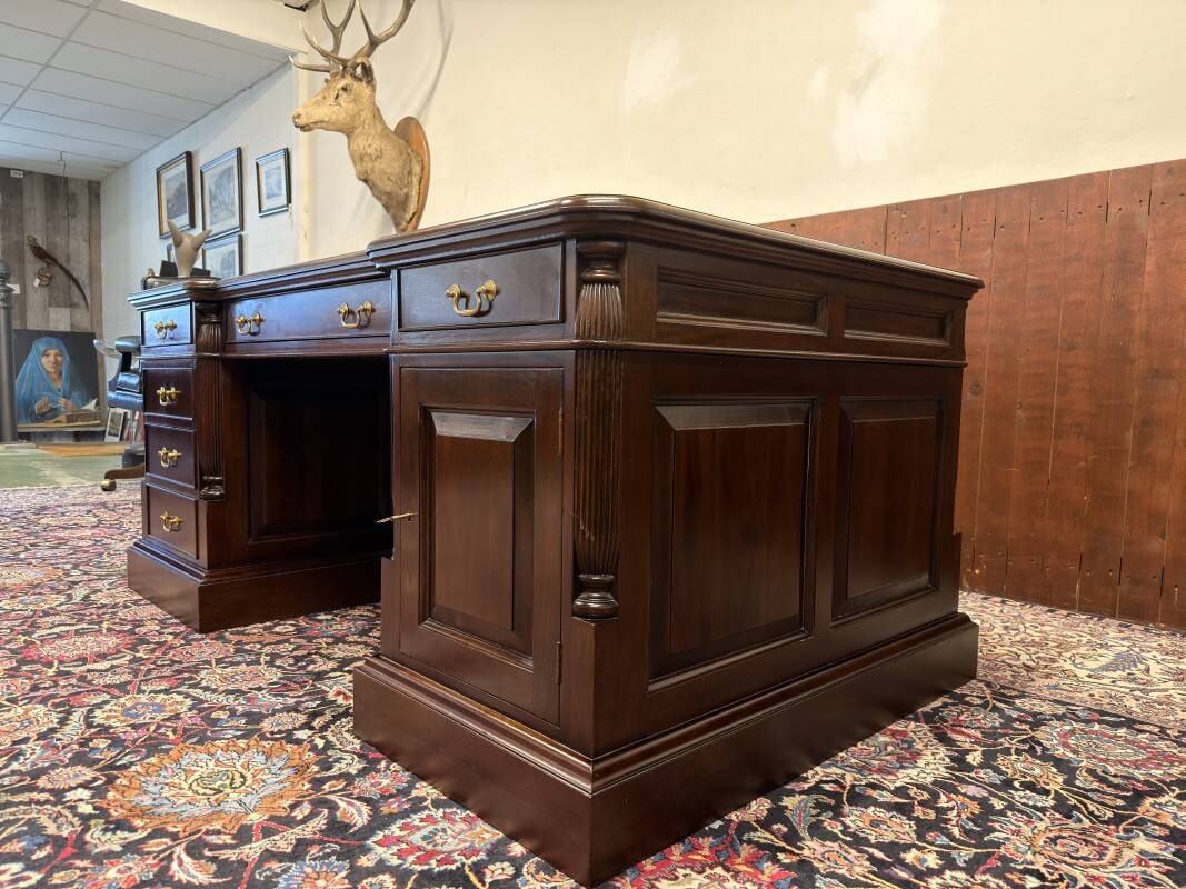 Bureau vintage anglais classique Partnerdesk
