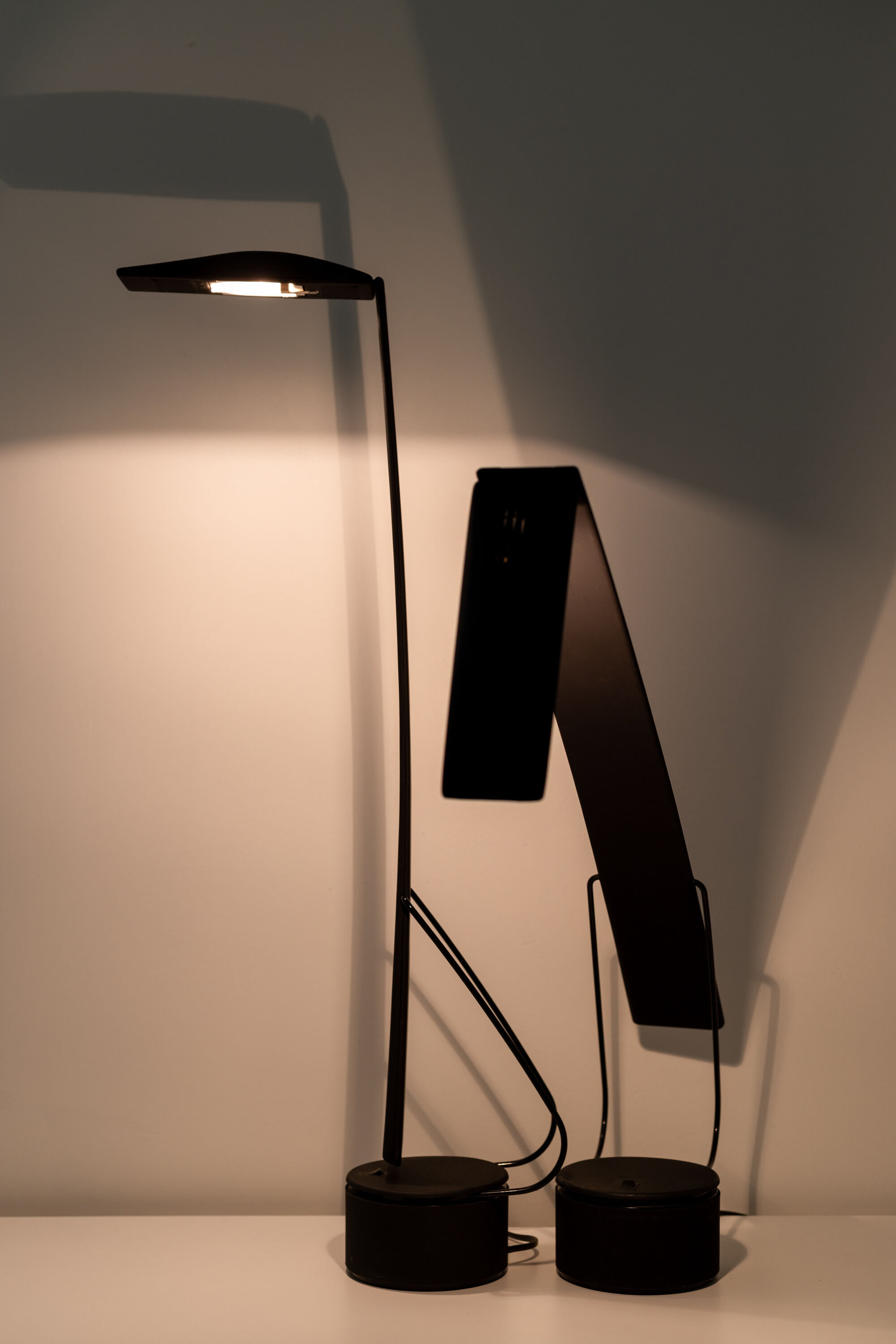 2 Dove desk lamps by Mario Barbaglia and Marco Colombo - edition Italian Luce design 80s