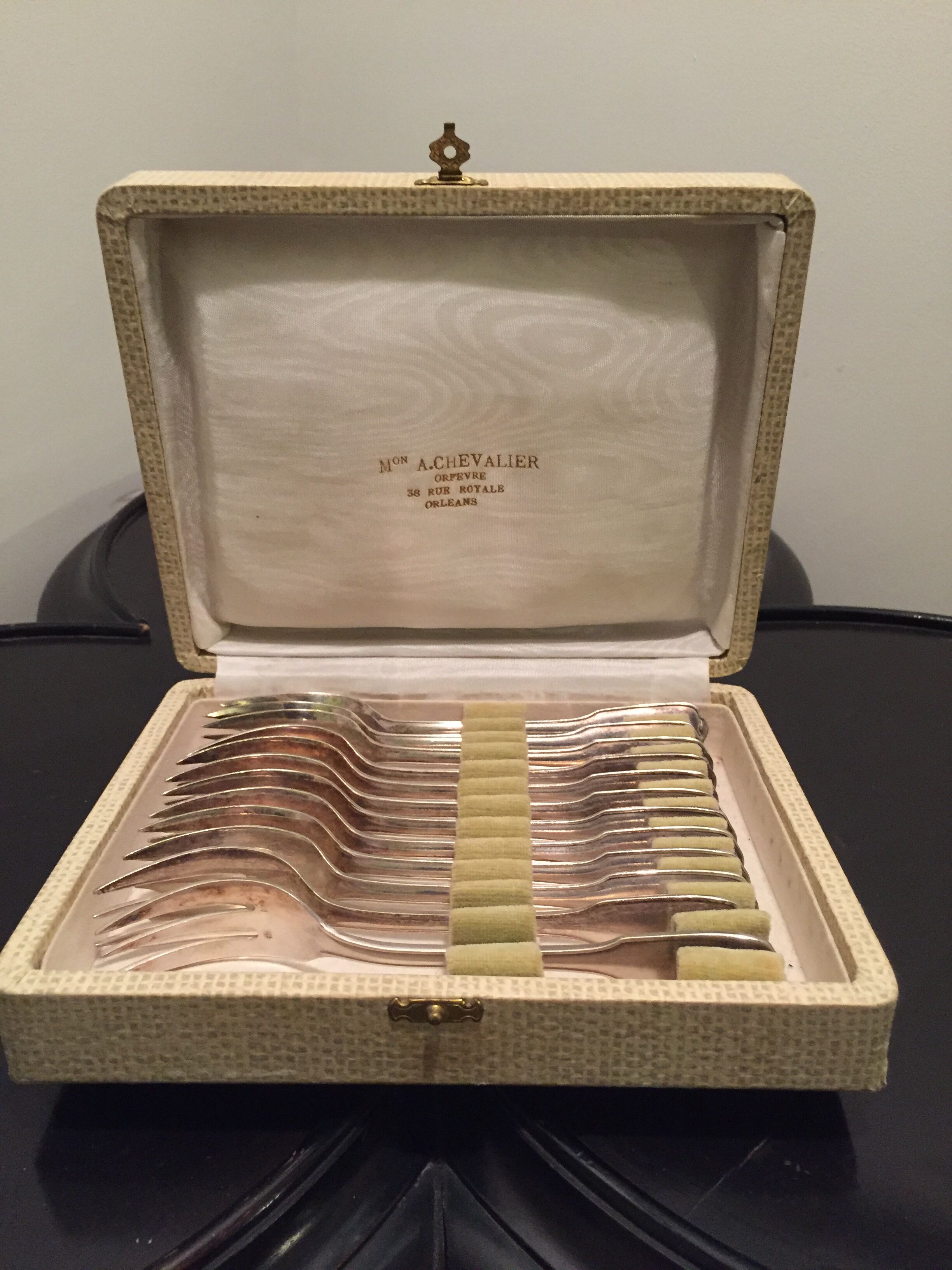 Dessert cutlery service 12 silver metal forks