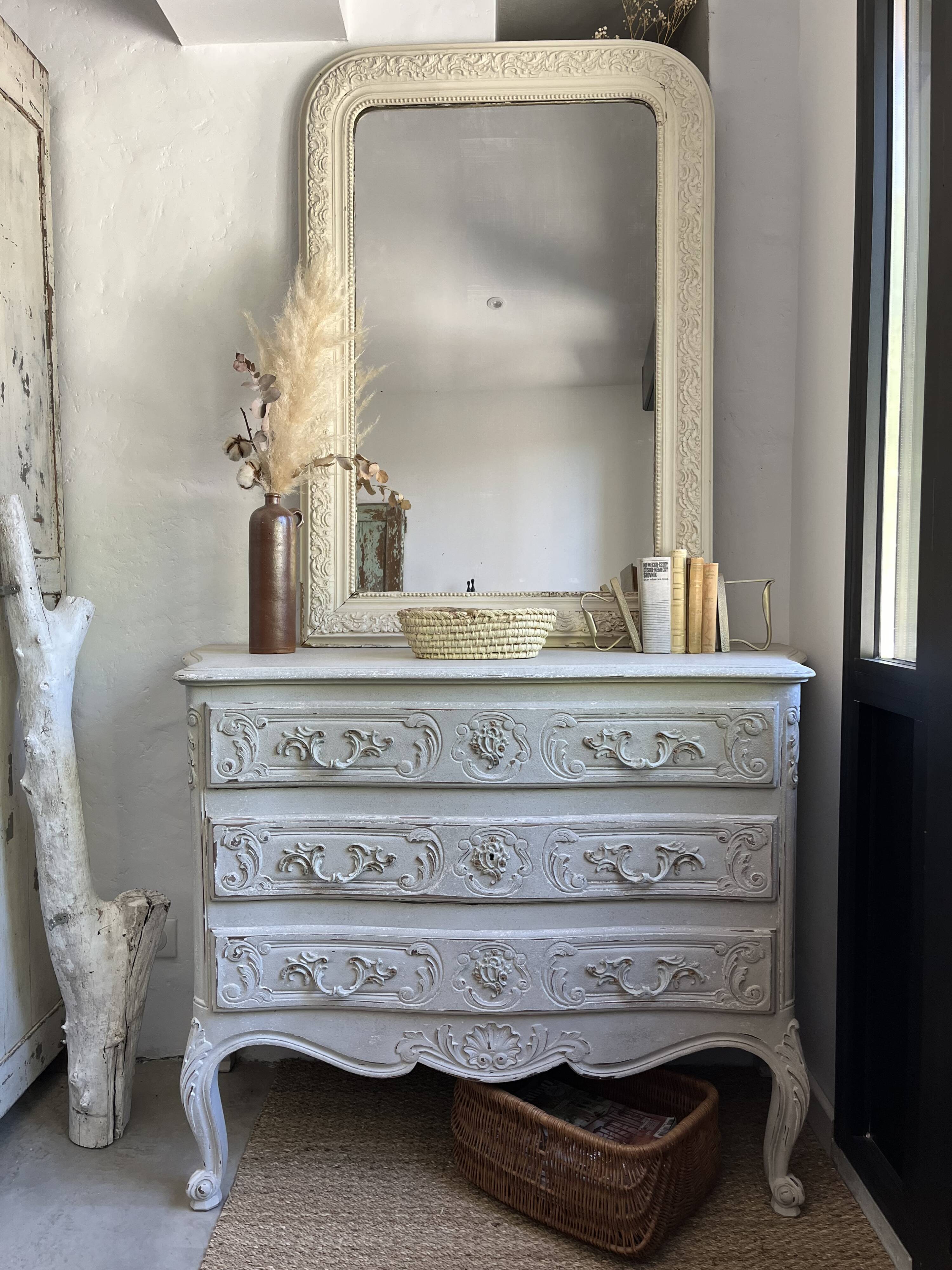 Commode arbalète