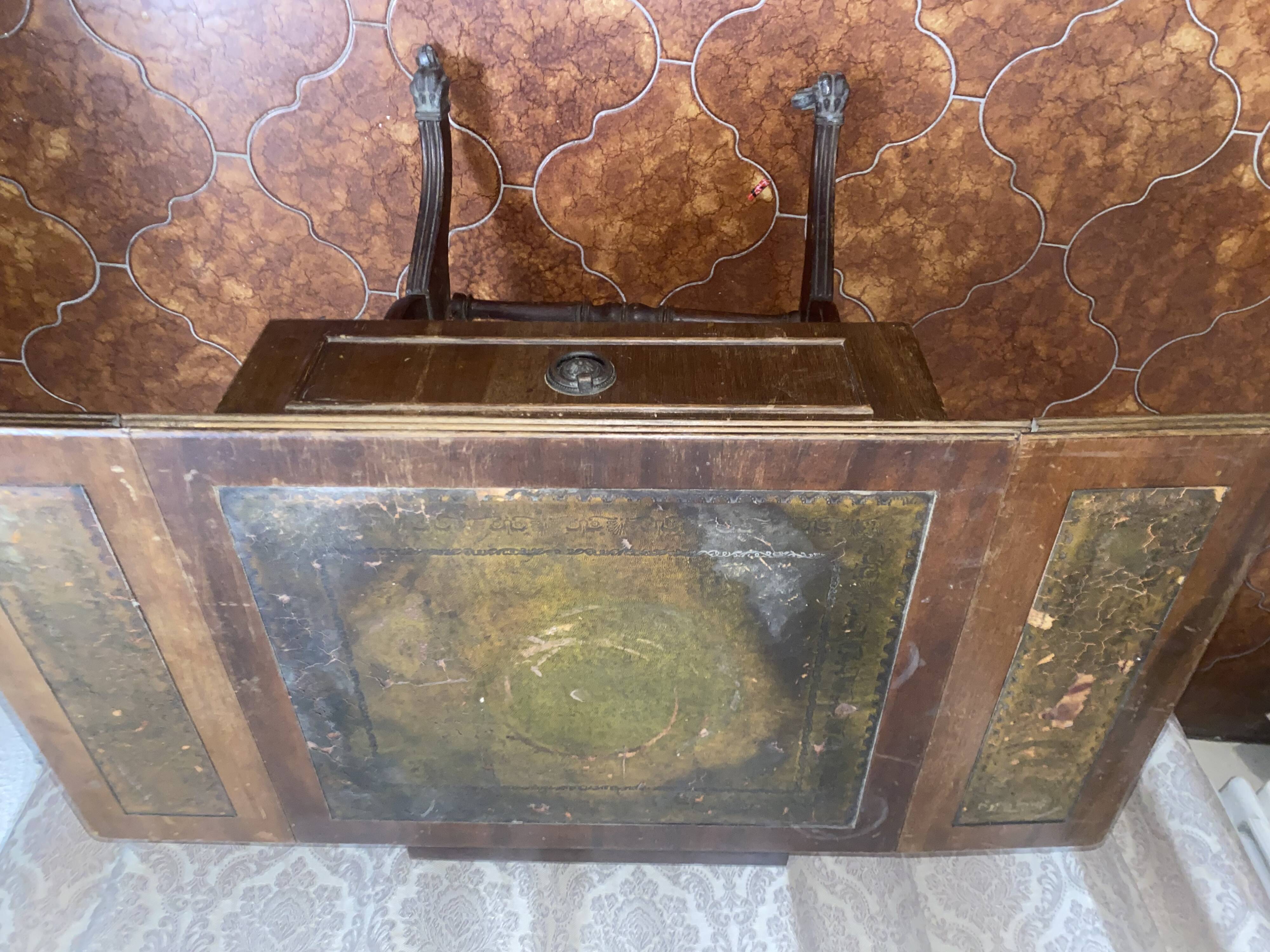 Antique drop-leaf table in patinated wood – family heirloom – early 20th century