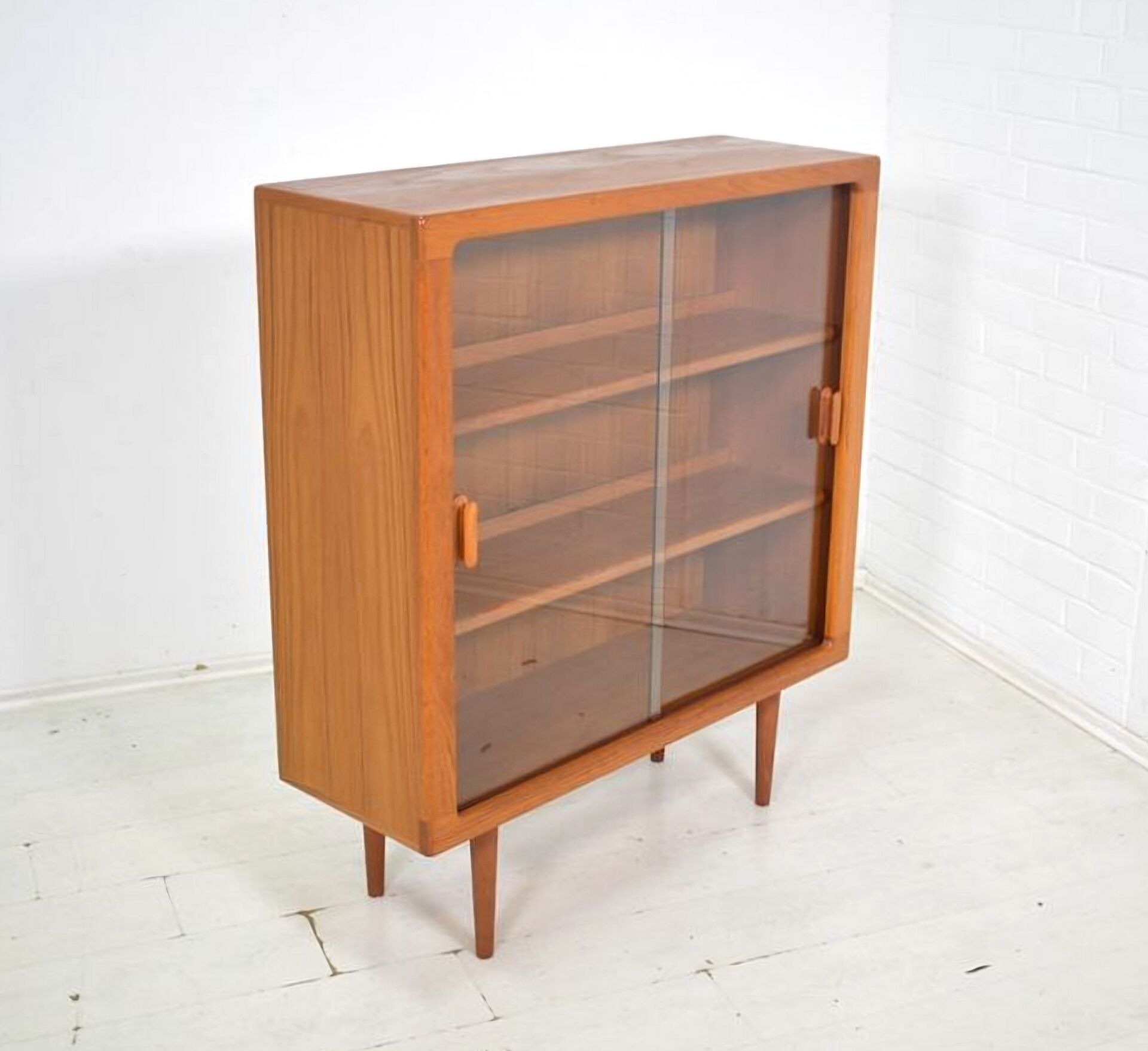 Showcase by CFC Silkeborg 1960s Danish teak Scandinavian display cabin