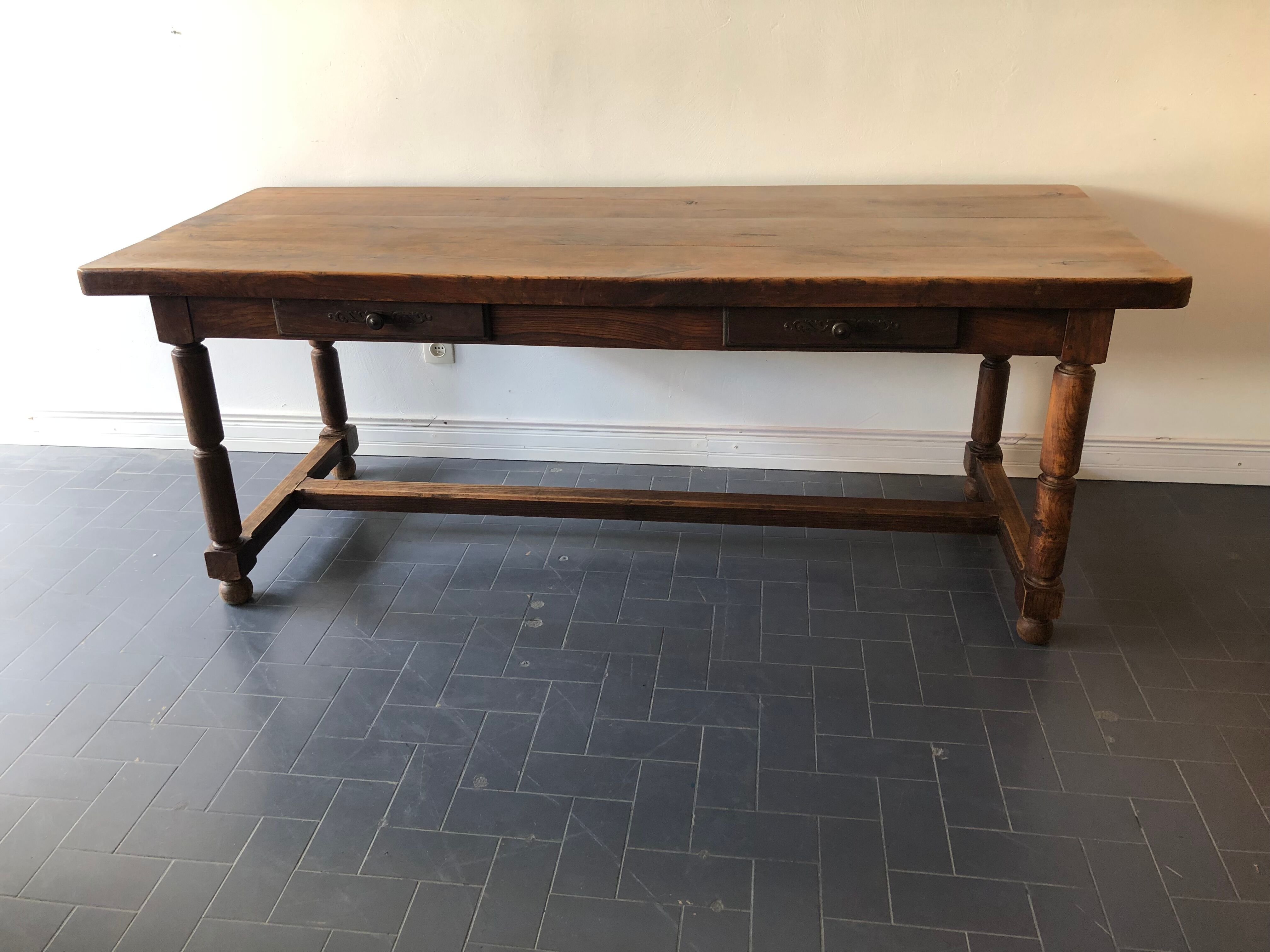 Farm table with stowed