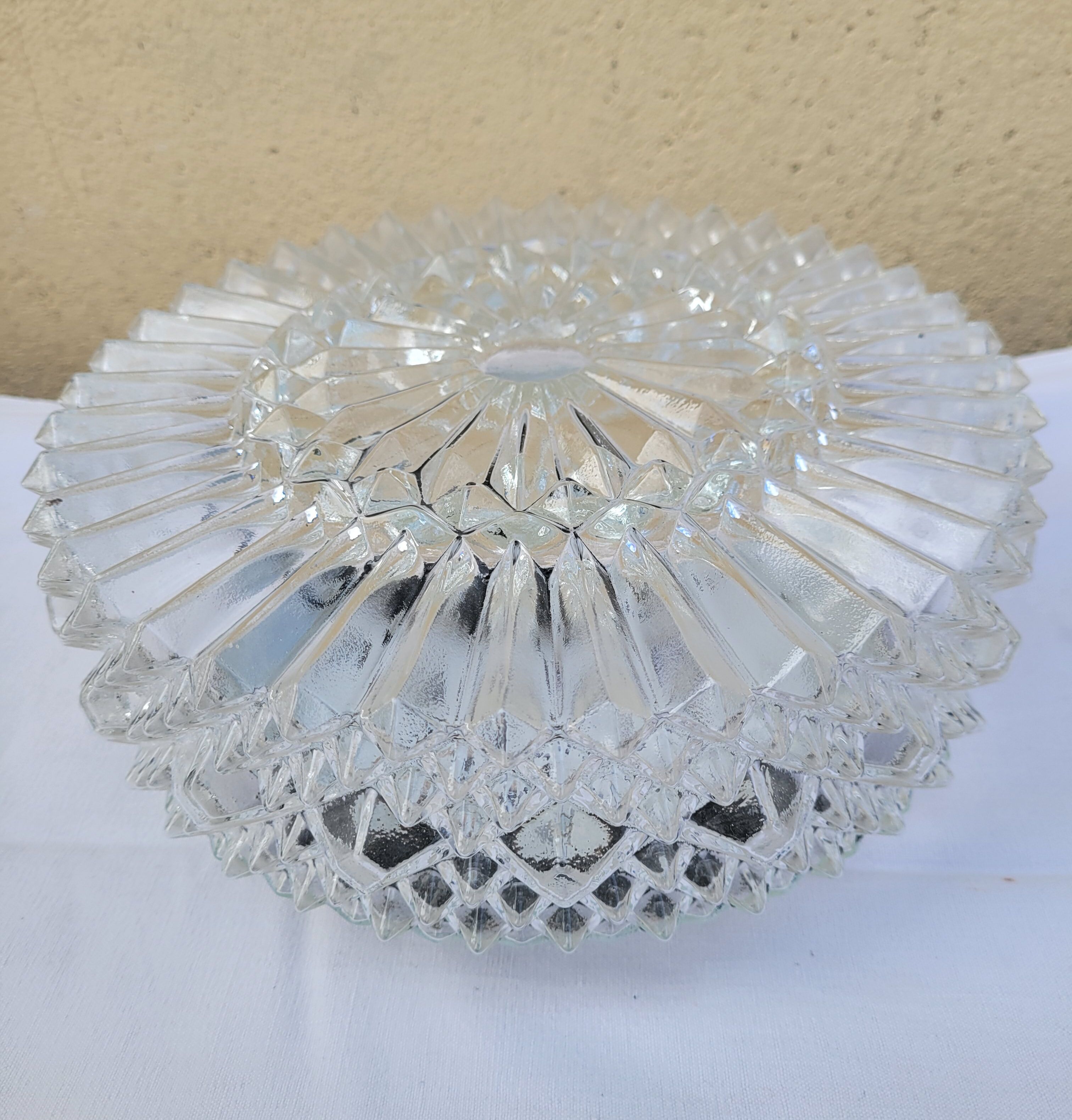 Plafonnier en verre "pointe de diamant"