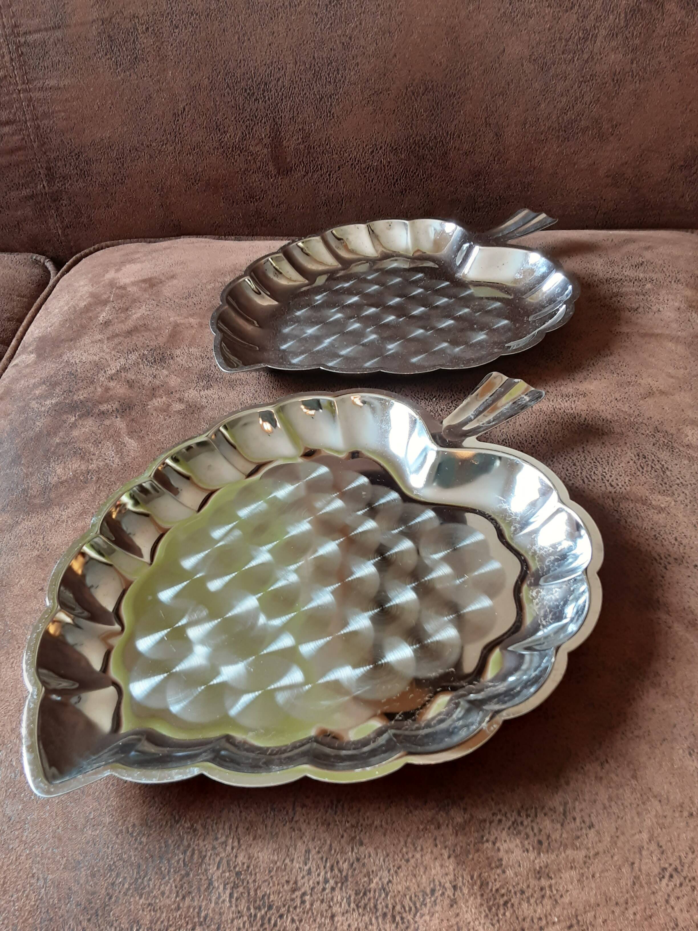 Set of 2 small original stainless steel dishes