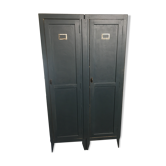 Vestiaire d'usine double avec étagères