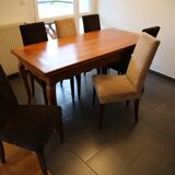 Extensible cherry table