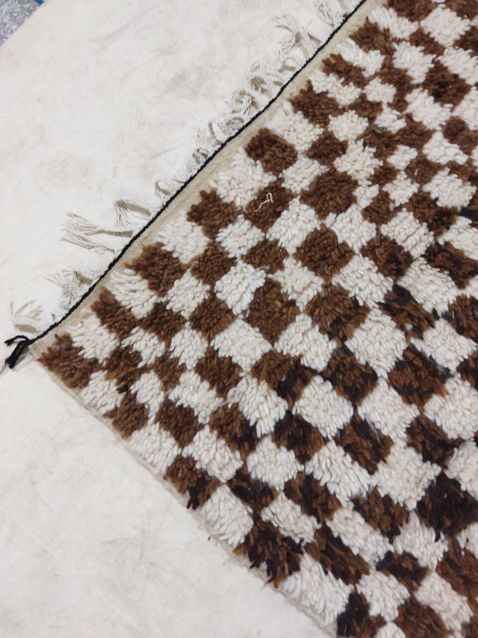 Handmade moroccan berber rug 310 x 192 cm