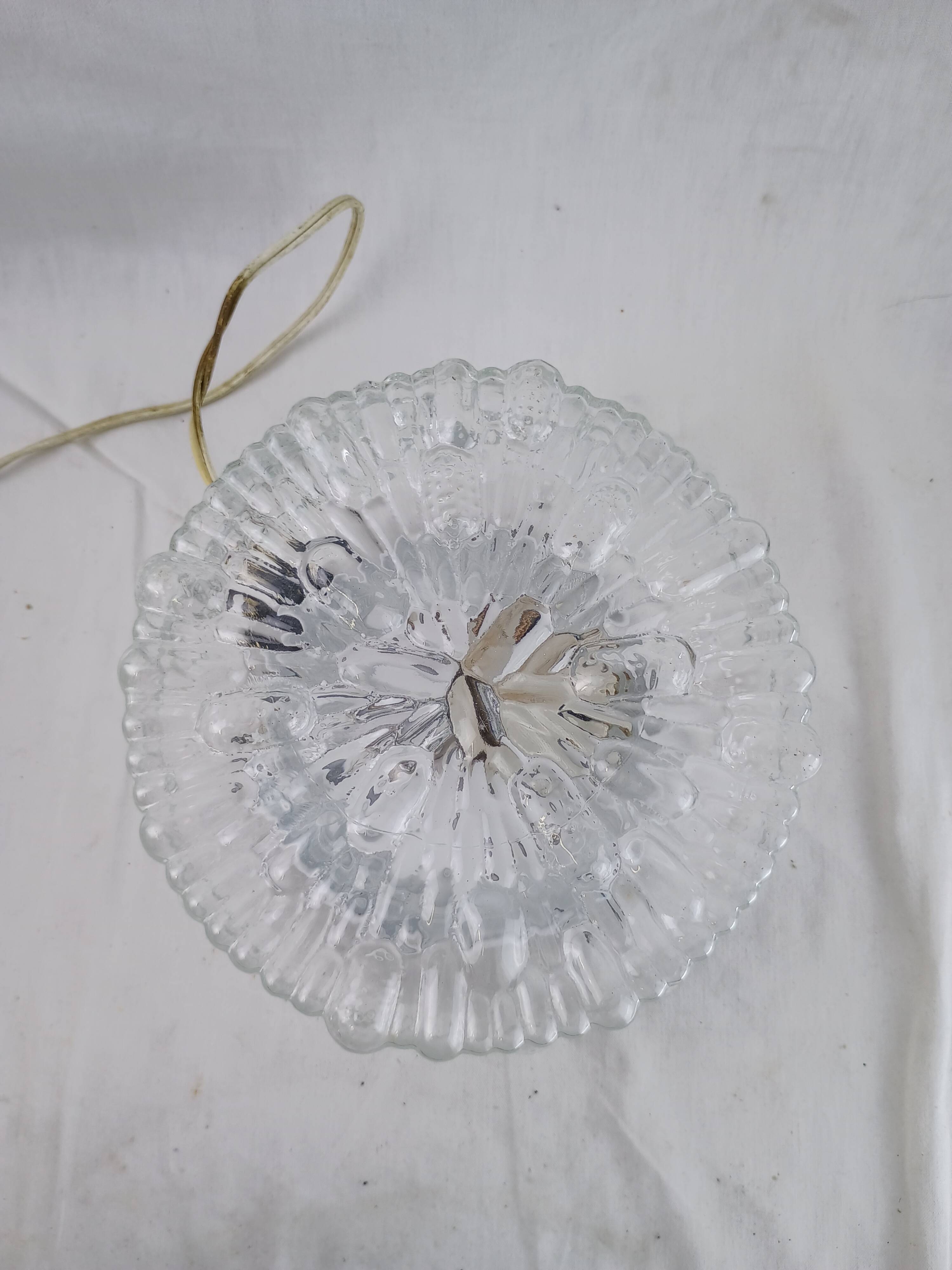 Authentic vintage french ceiling light from the 1960s, pat angem.