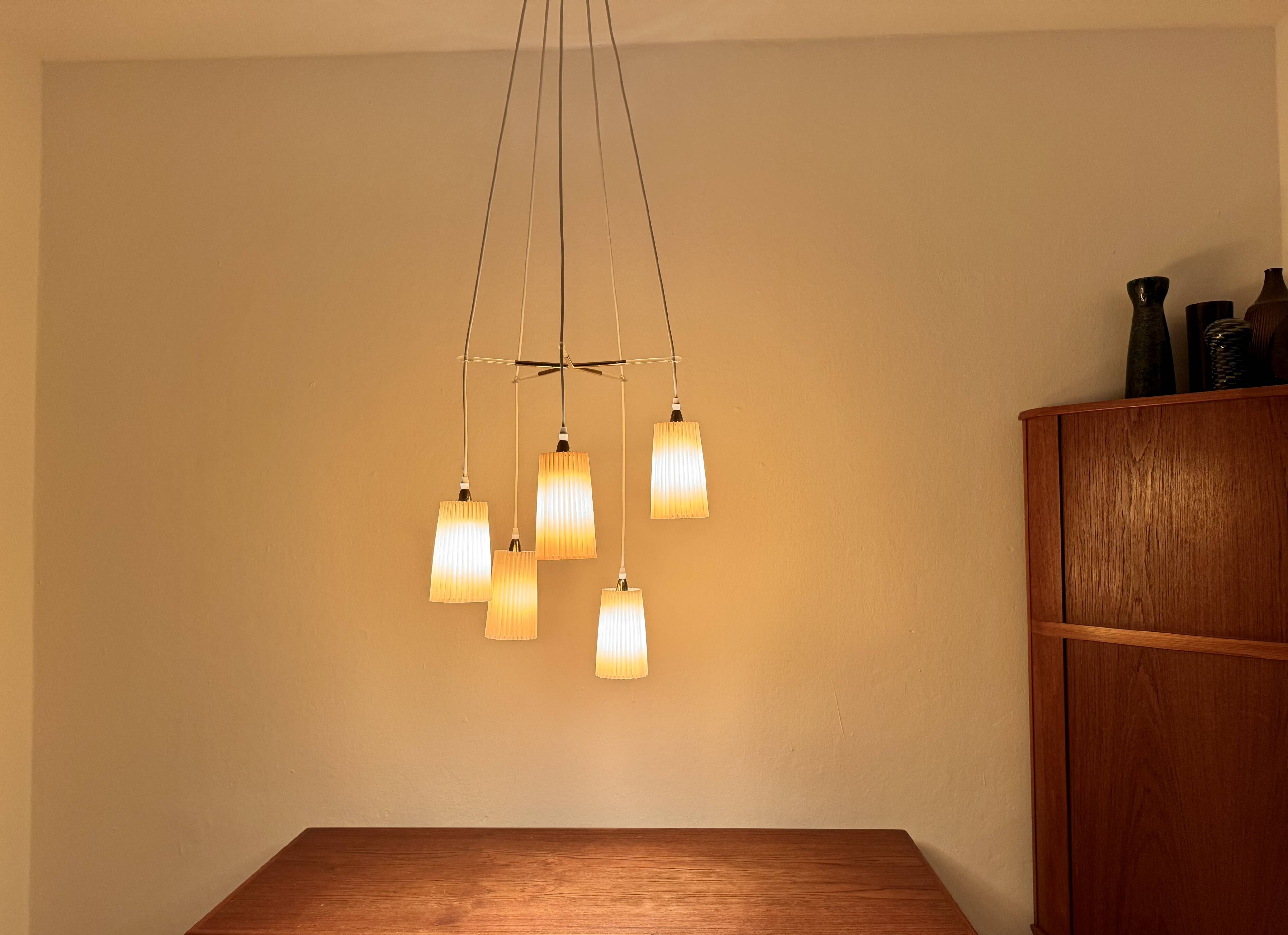 Lustre en laiton