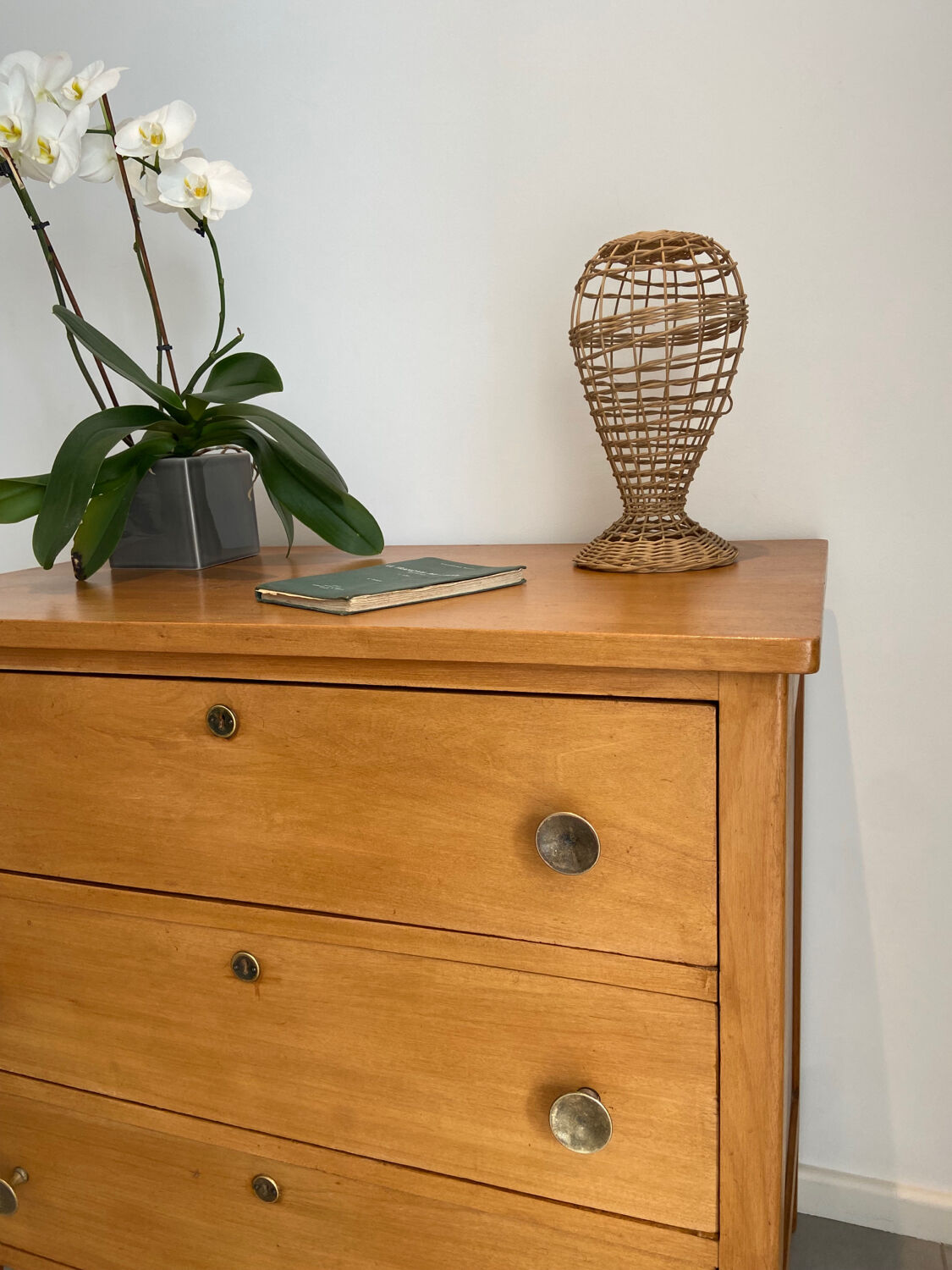 Vintage chest of drawers