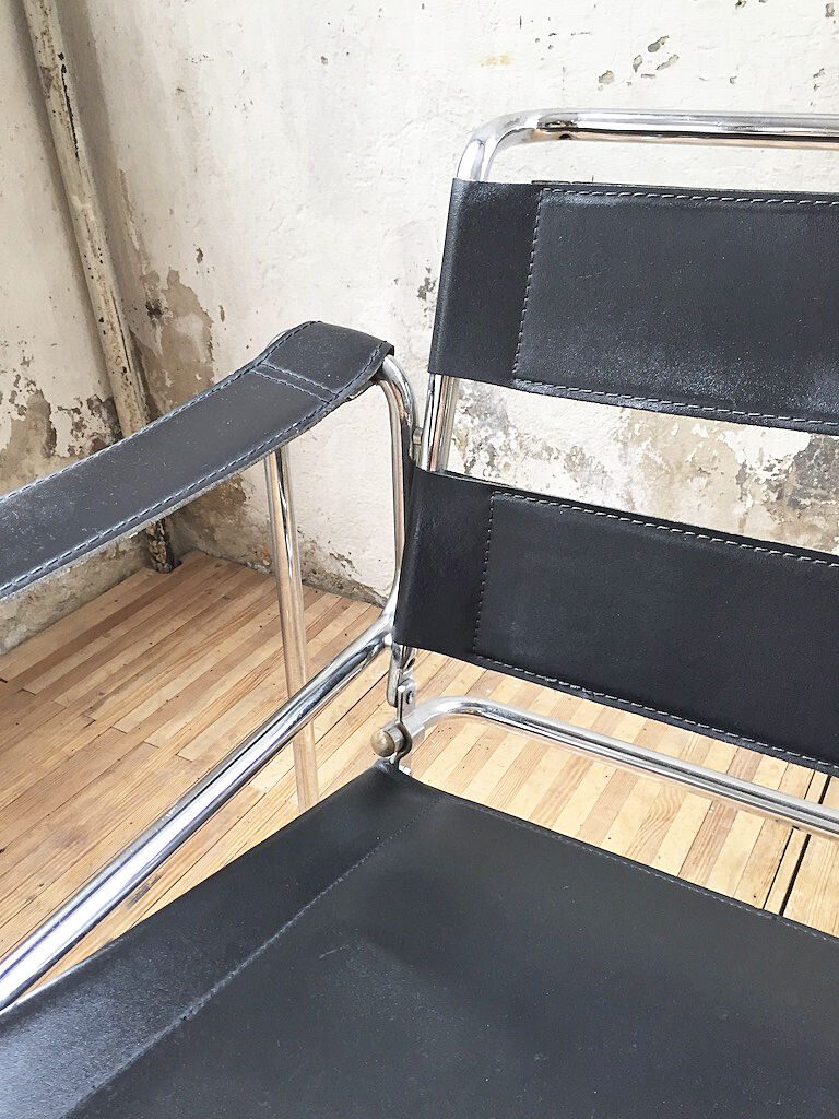 Bauhaus modernist leather chrome armchairs