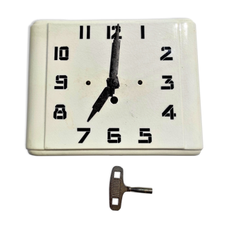 White ceramic wall clock from the 30s/40s