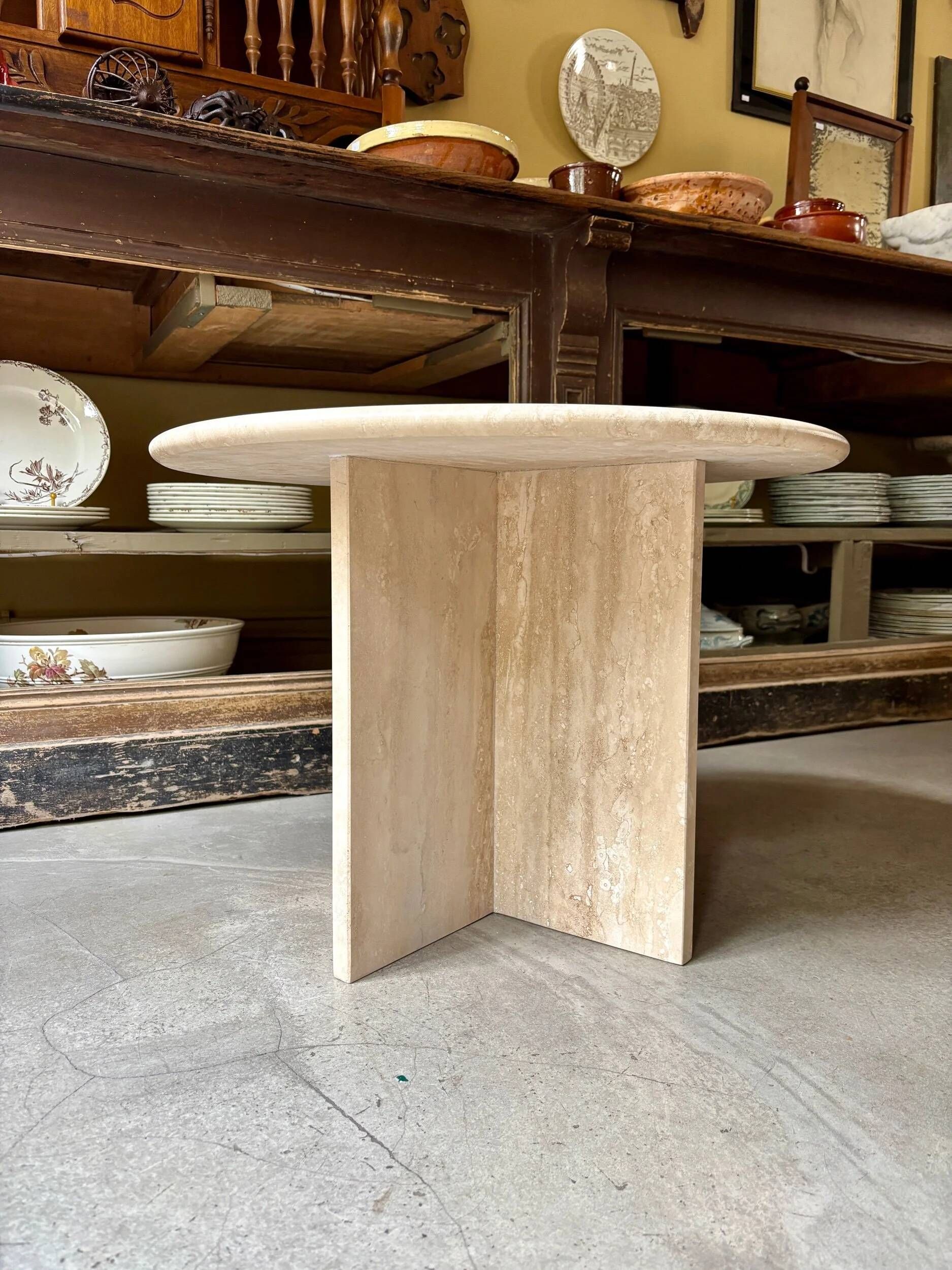 Side table, round low in travertine ⌀ 61 cm
