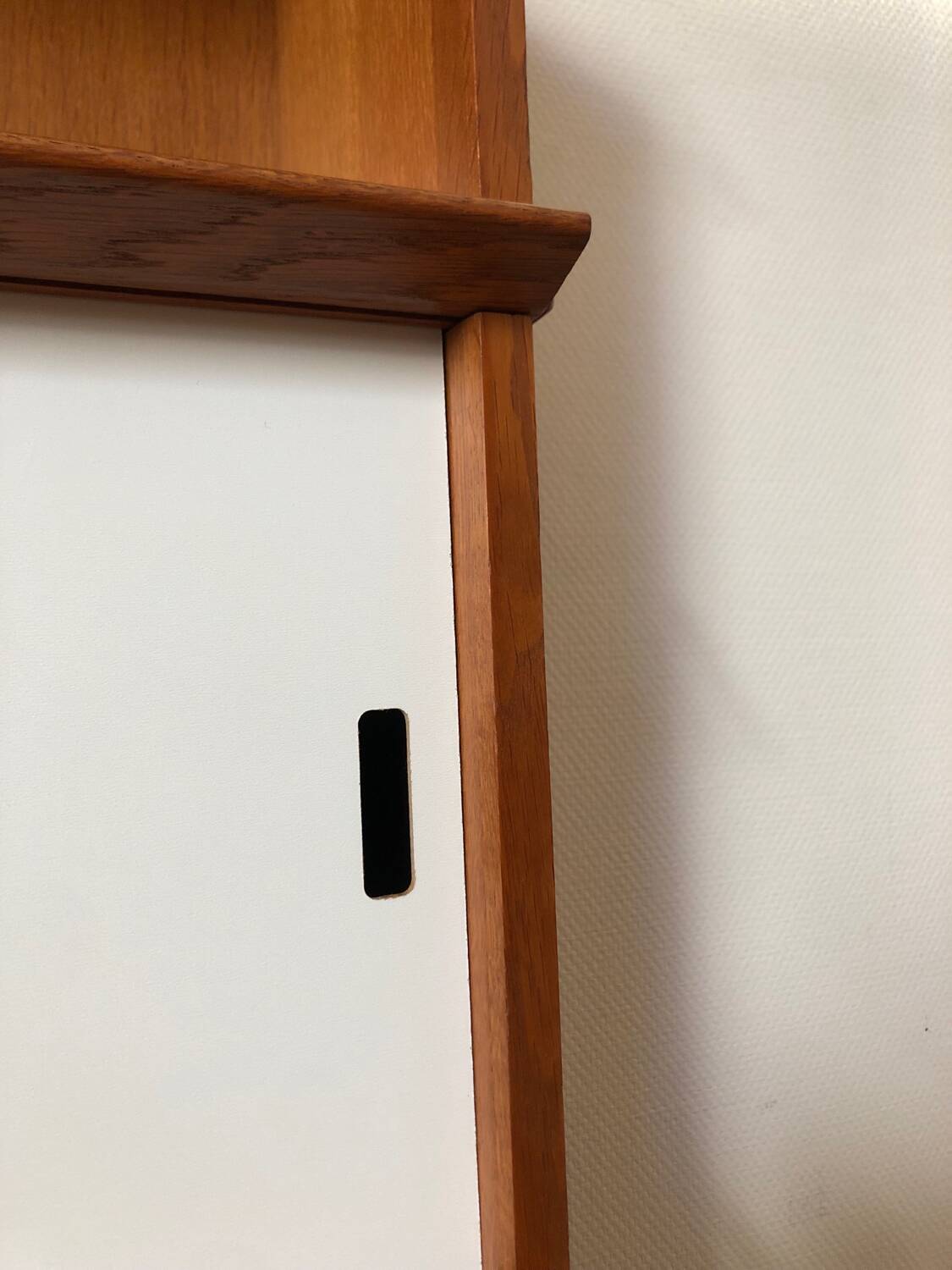 Shelf / display case