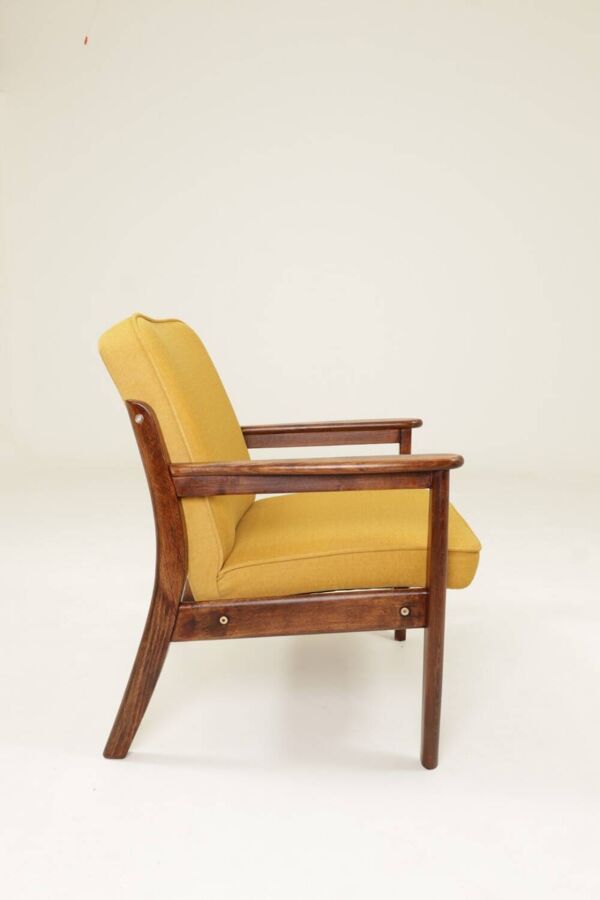 Fauteuil vintage style scandinave jaune rétro velvet 1960
