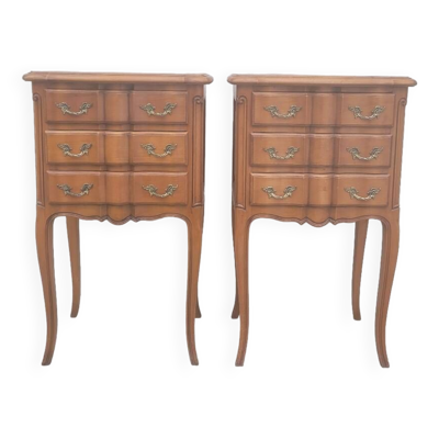 Paire de tables de chevets style Louis xv en merisier, 3 tiroirs
