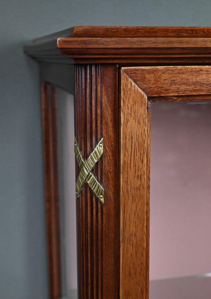 Mahogany display cabinet, Louis XVI style – 1930