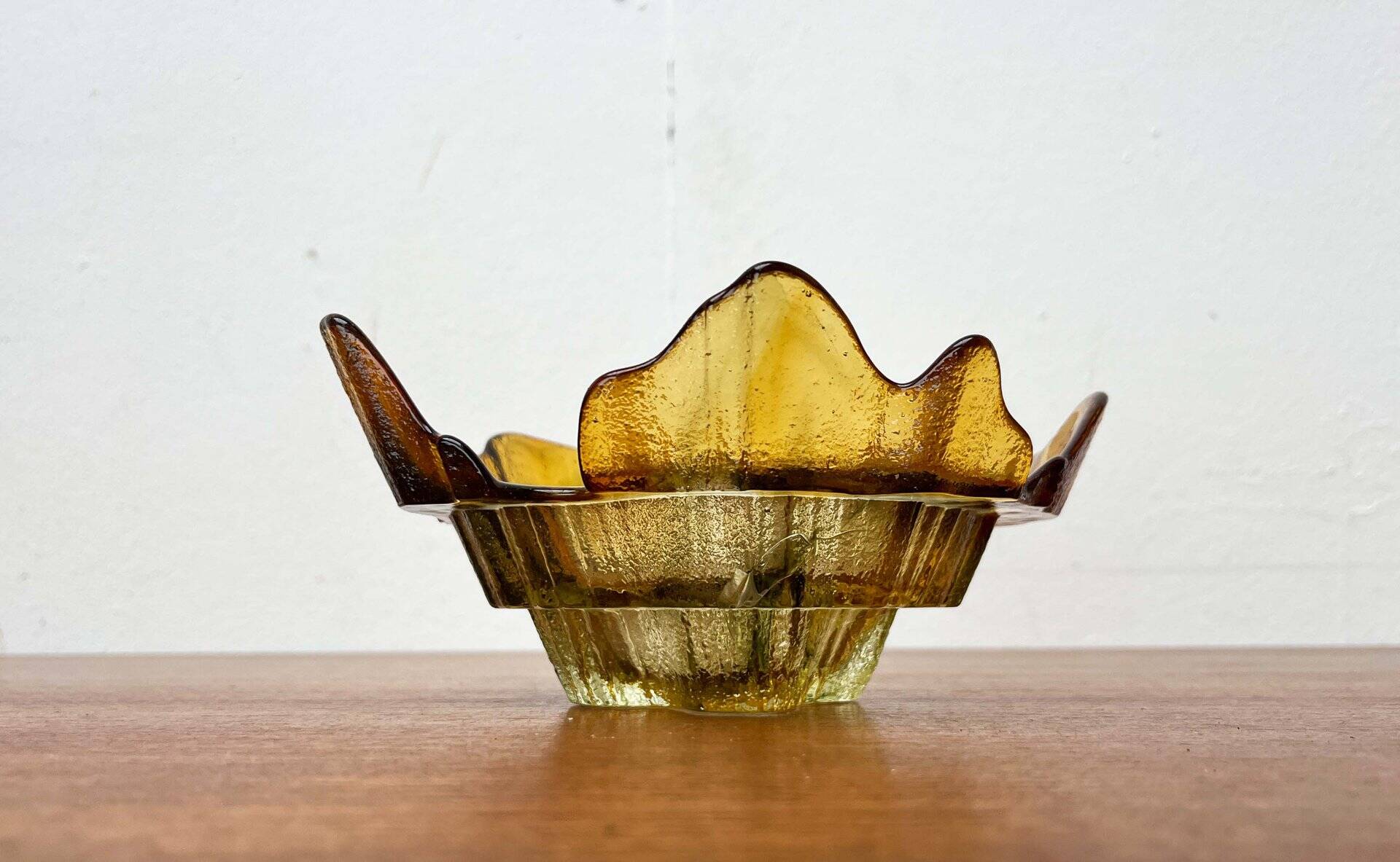 Bol vintage en verre d'art de Muurla, années 1970