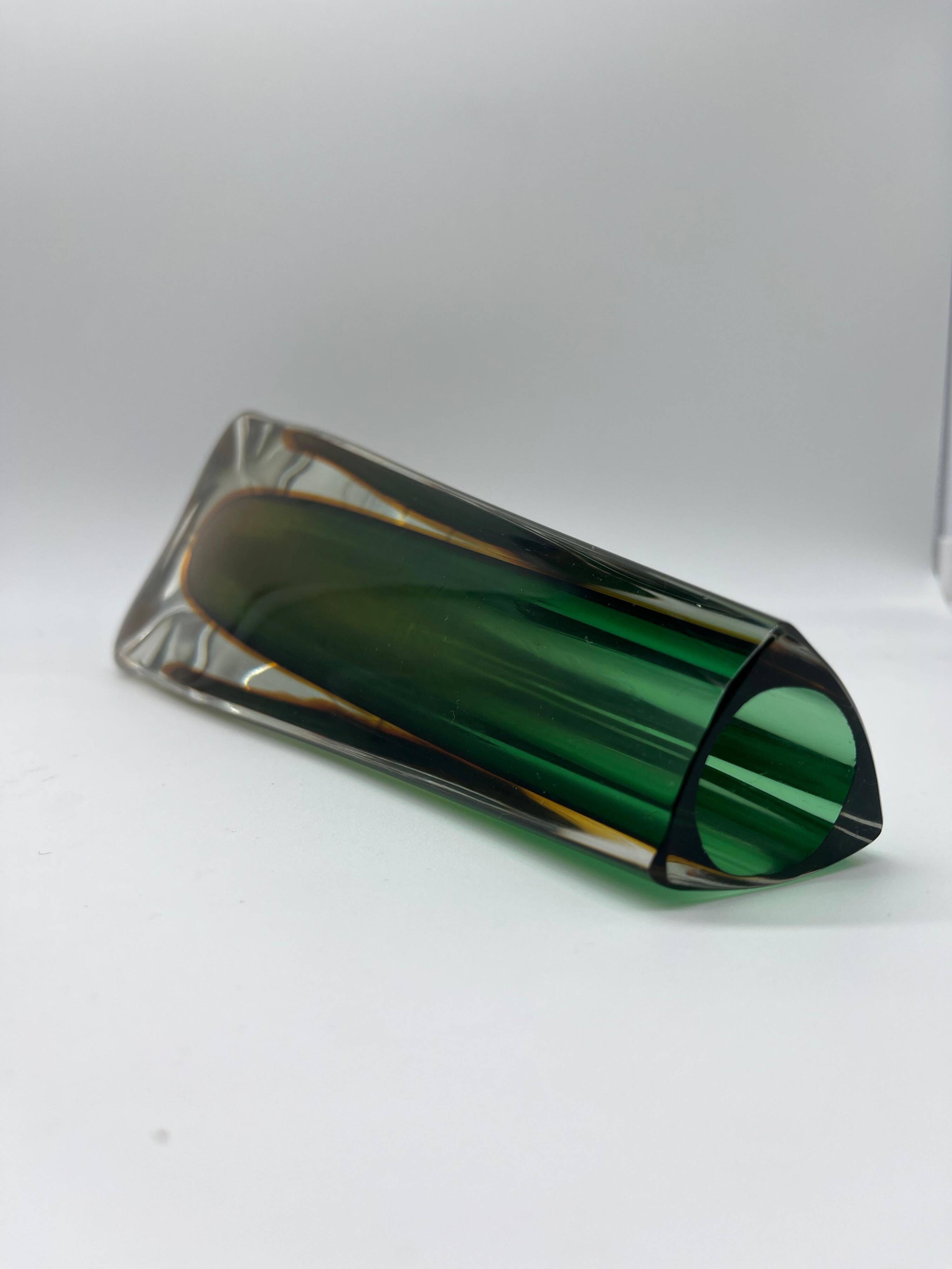 Sculptural Murano green sommerso Glass, triangular shape , 1970's Italian design
