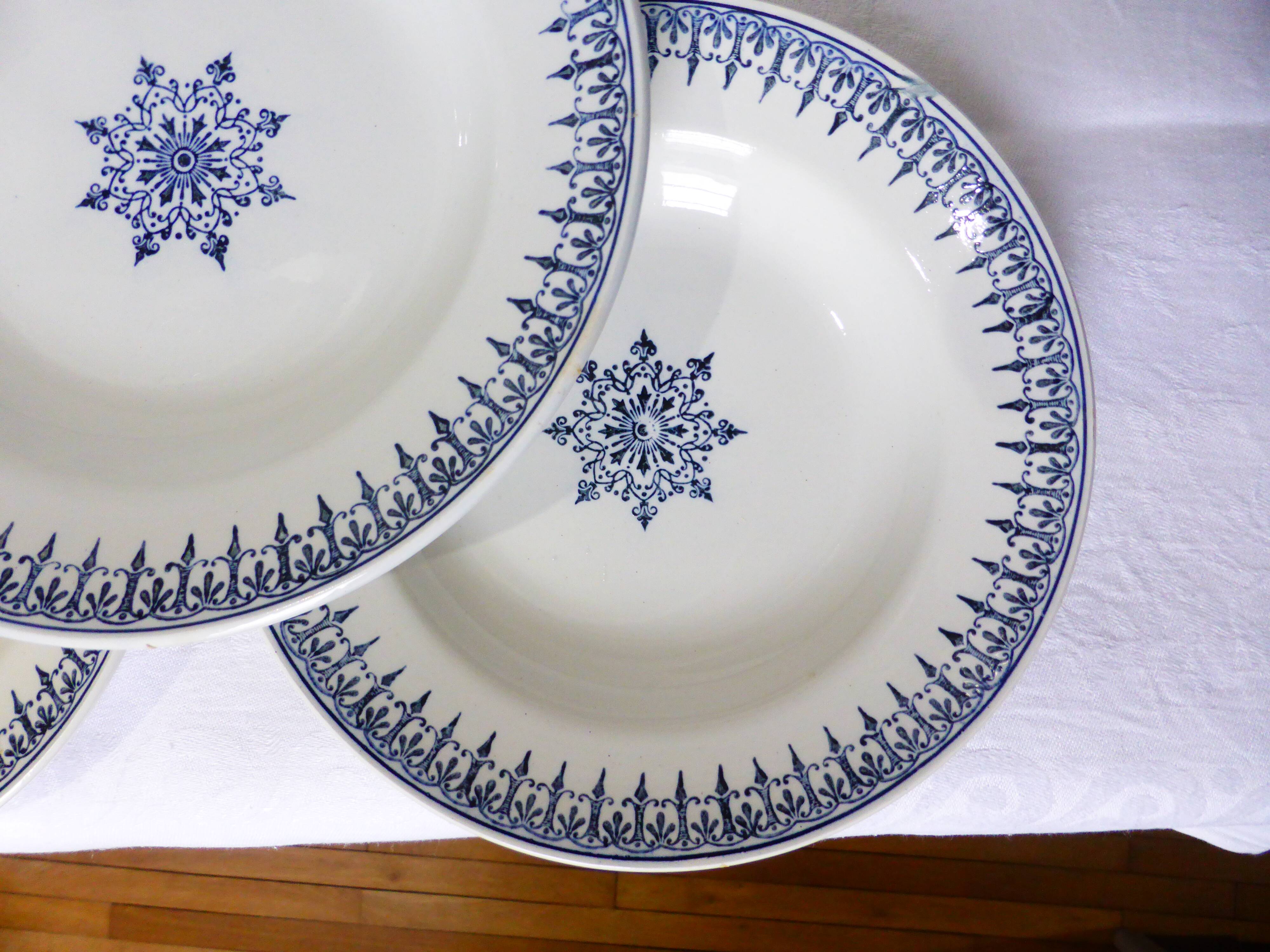 4 deep plates from St Amand model Primax 211240