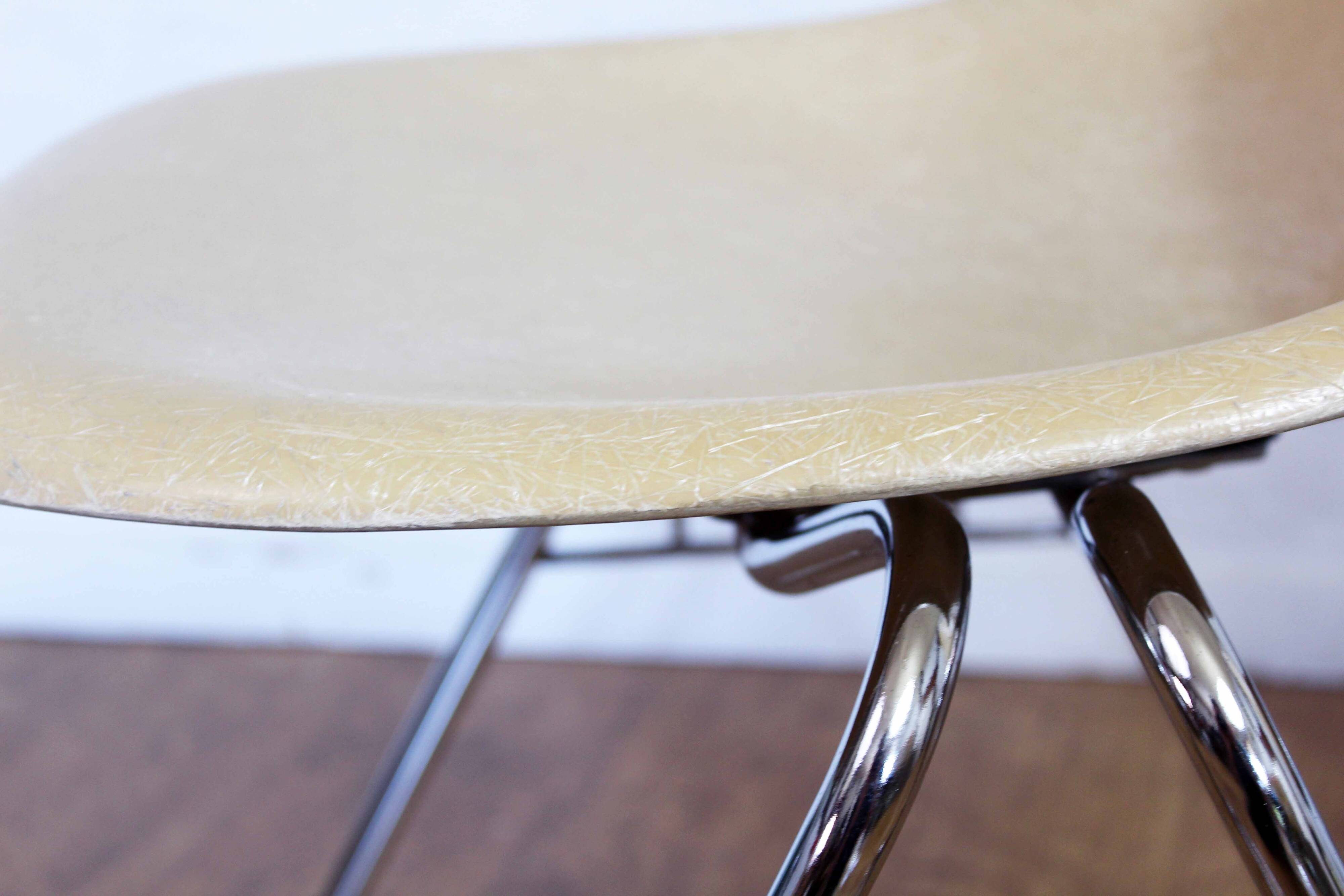 Pair of Eames / Herman Miller DSS model fiberglass chairs