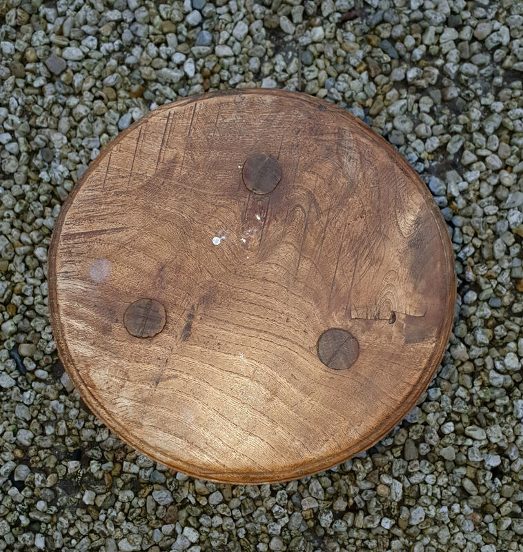 Tripod stool top all wood