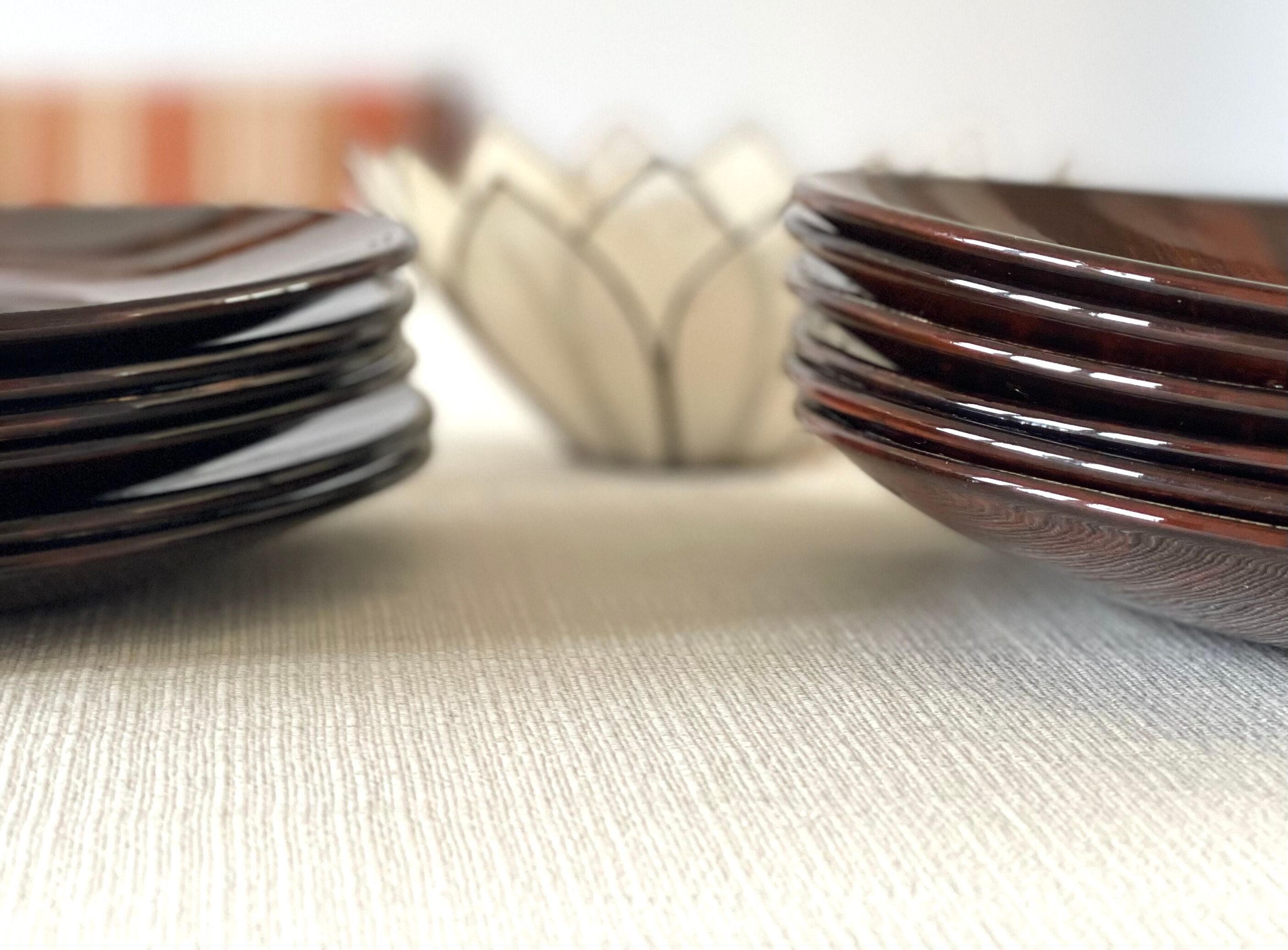 12 assiettes vintage 1970
