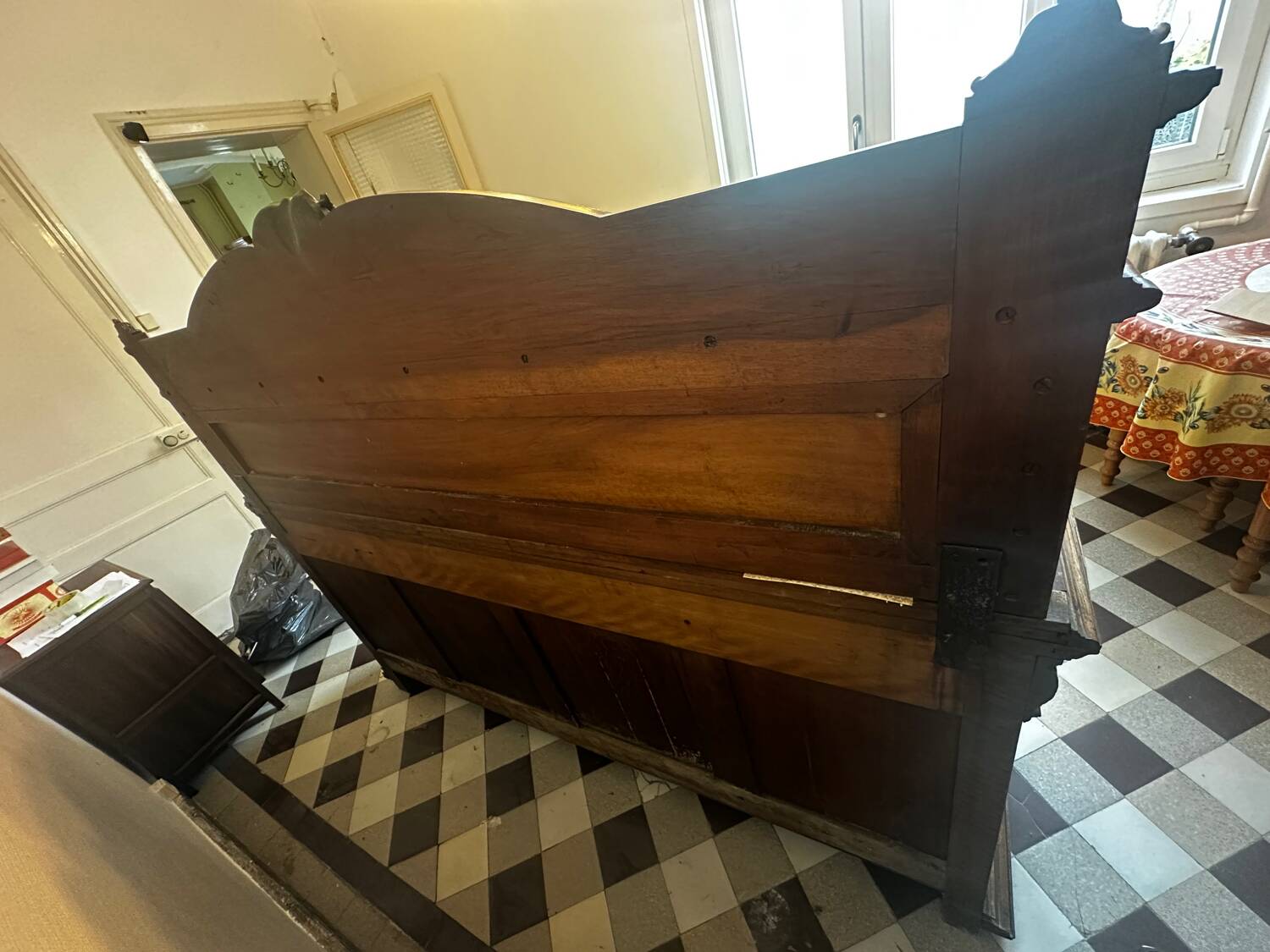 Two-part Renaissance-style buffet - Solid oak & marble, late 19th century