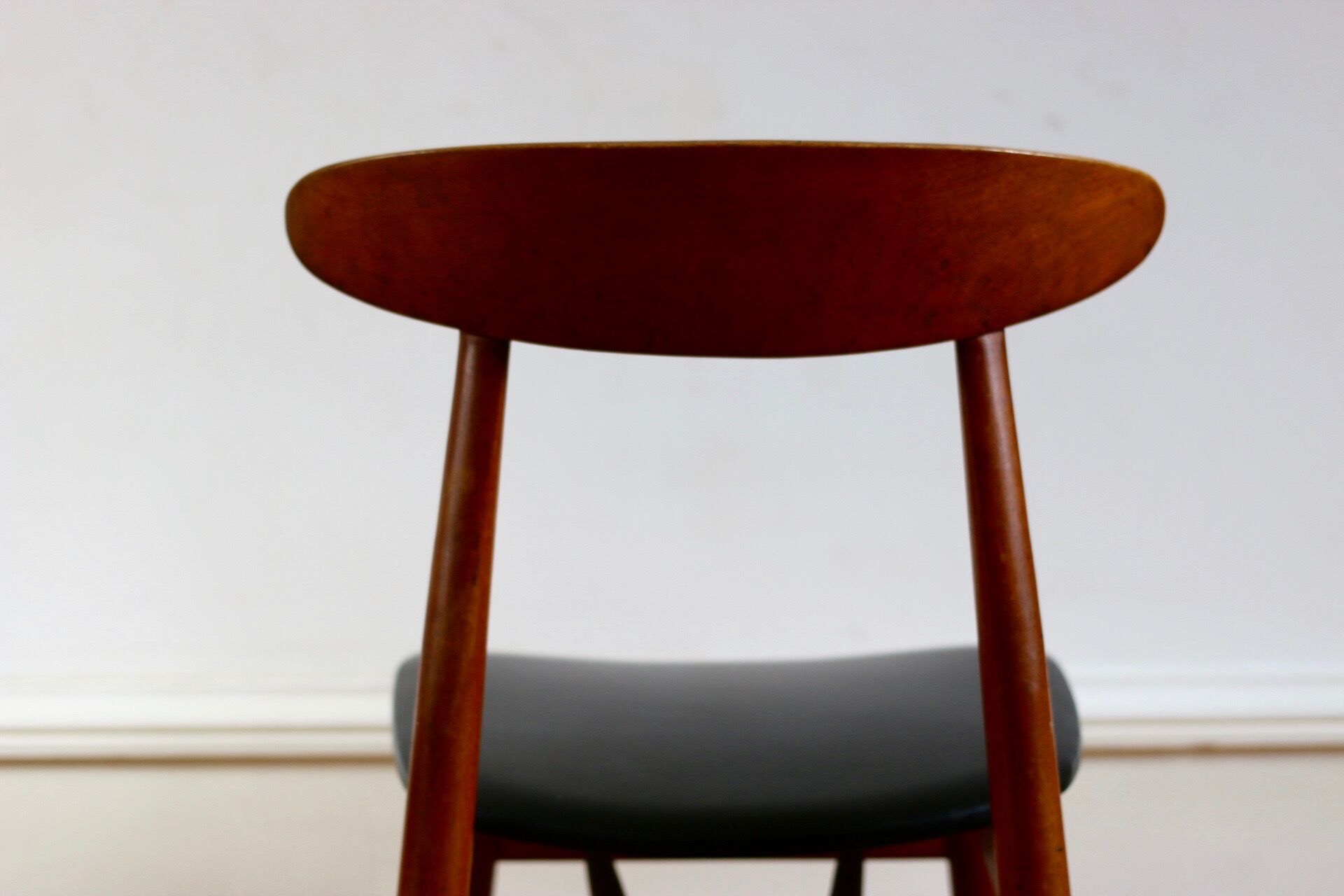 Set of 4 scandinavian chairs,  60s