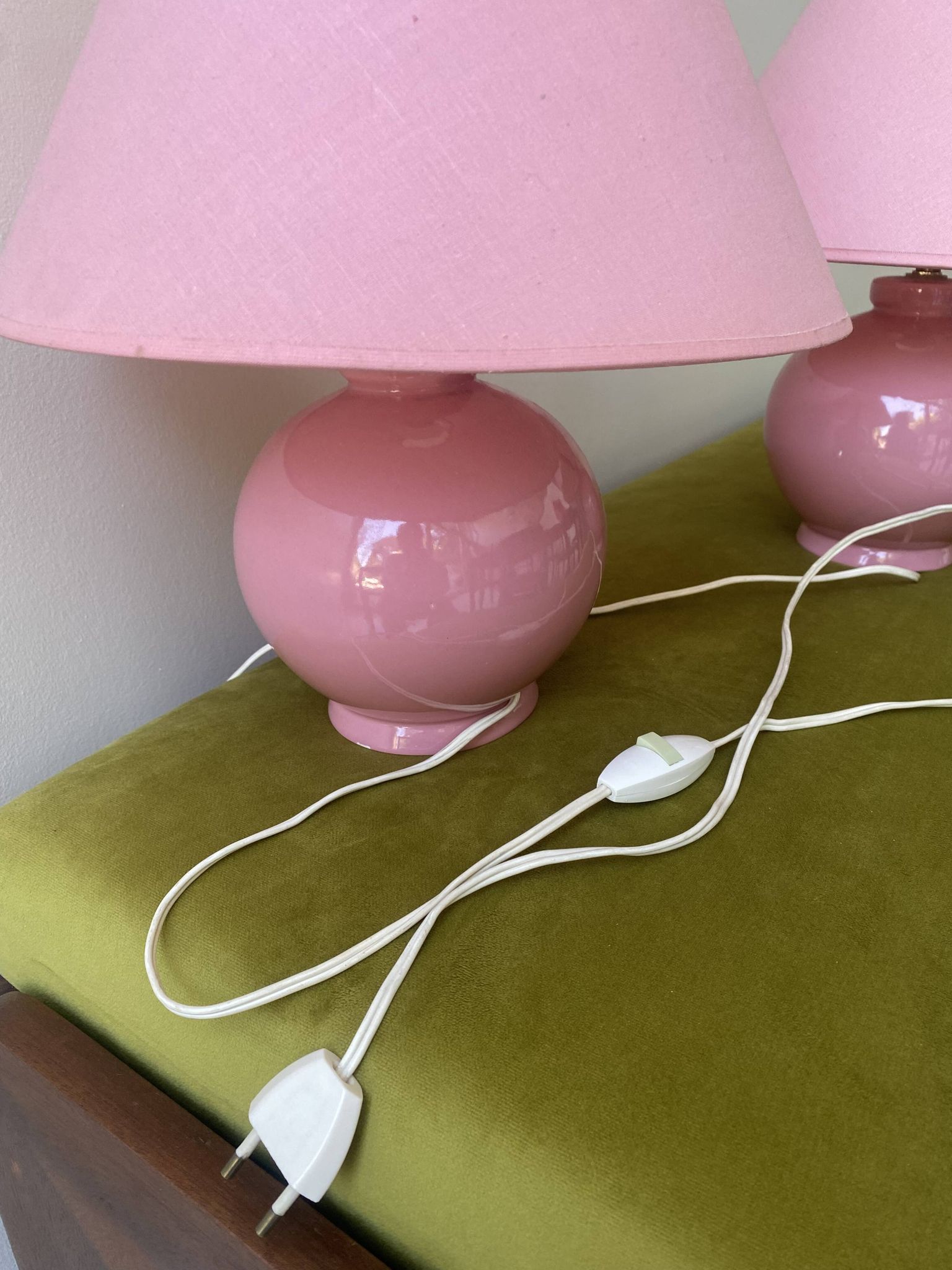 Lot 2 lampes de chevet rose bonbon