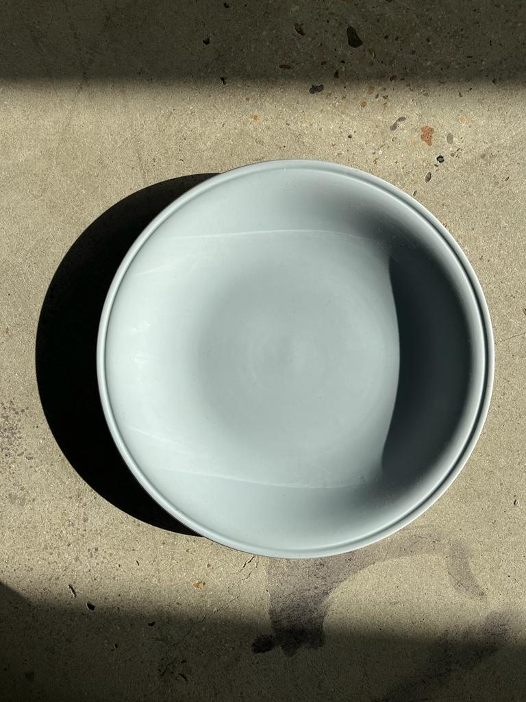 Flat set and light blue saucière earthenware from Montereau