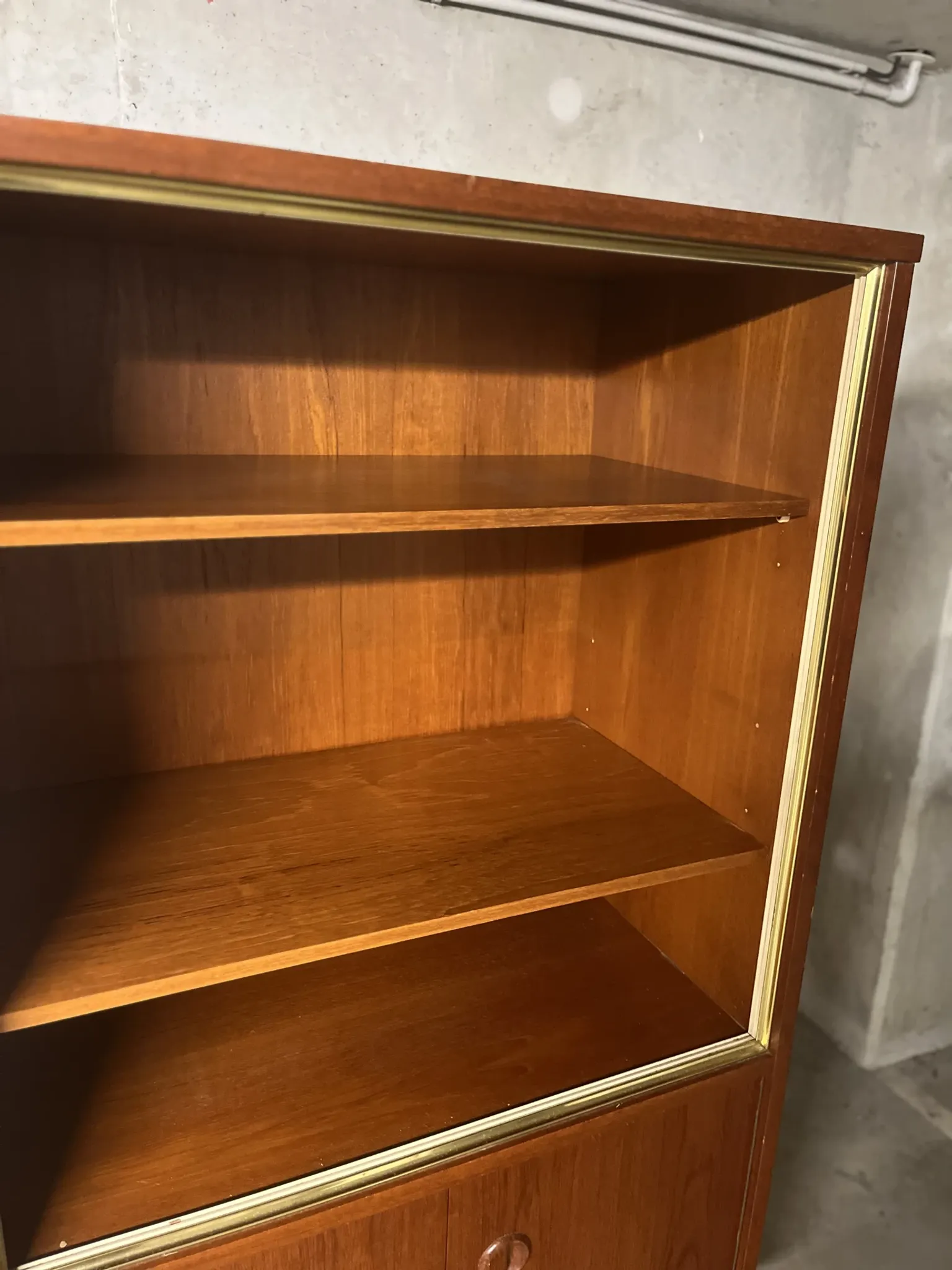 Scandinavian style display shelf