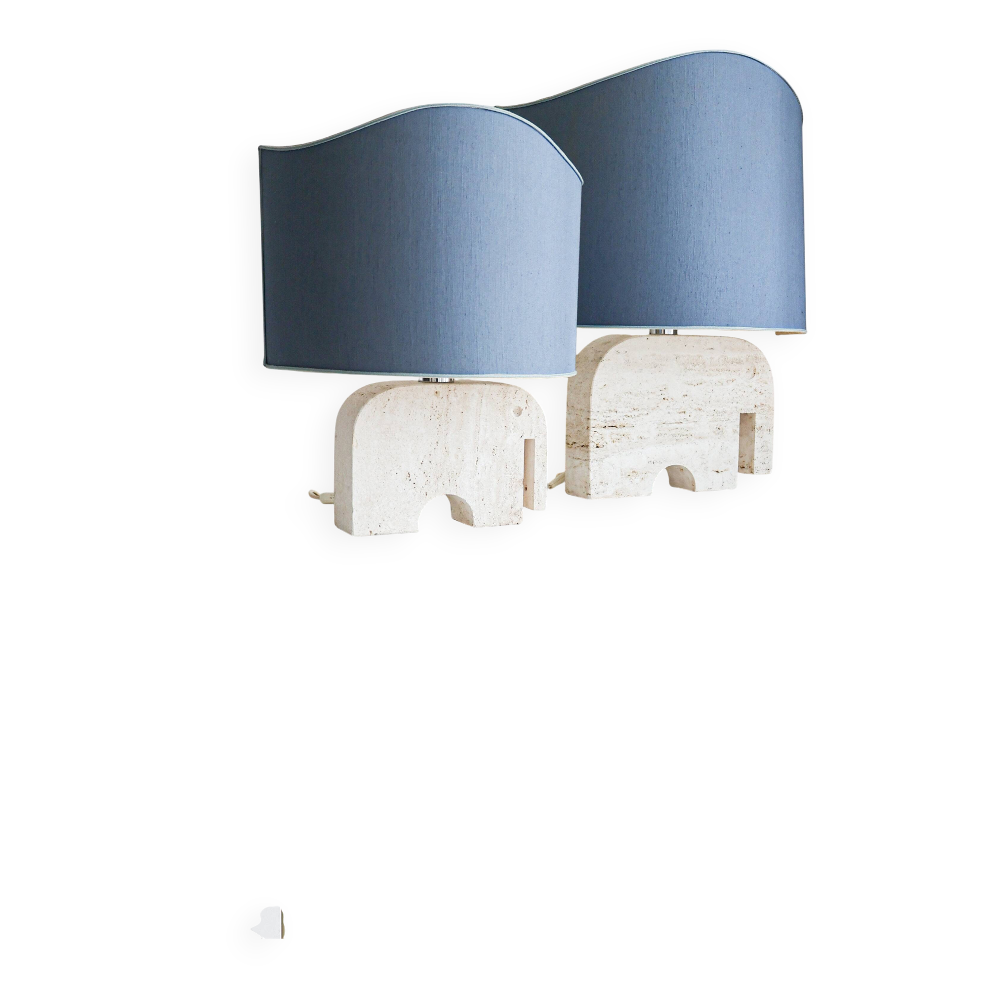 Paire de lampes de table en travertin en forme d'éléphant, signées Fratelli Mannelli, années 1970, Italie