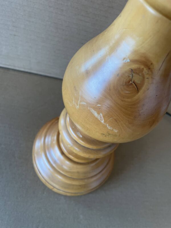 Lampe en bois tourné ancienne