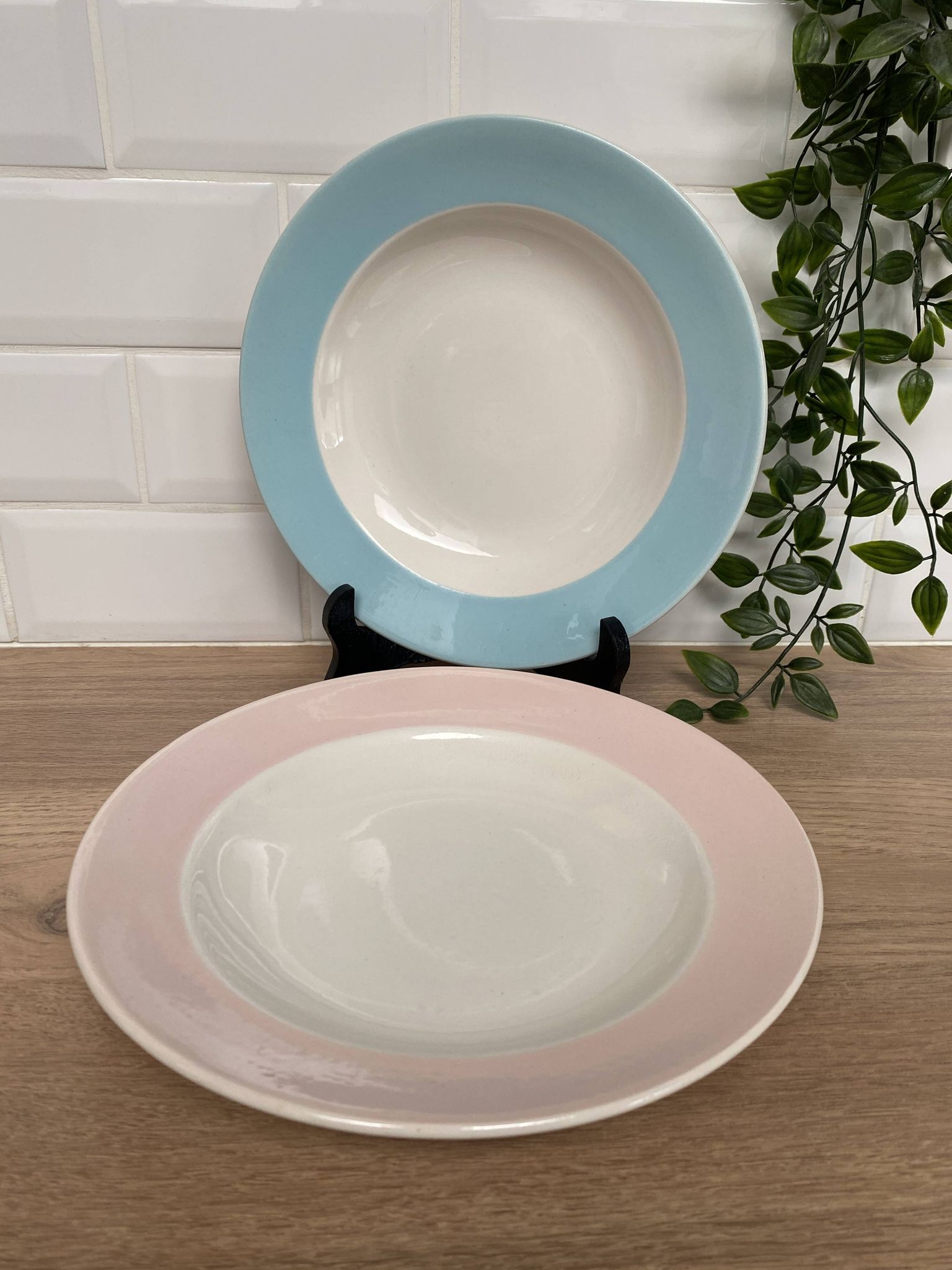Set de 2 assiettes creuses Boch frères la louvière
