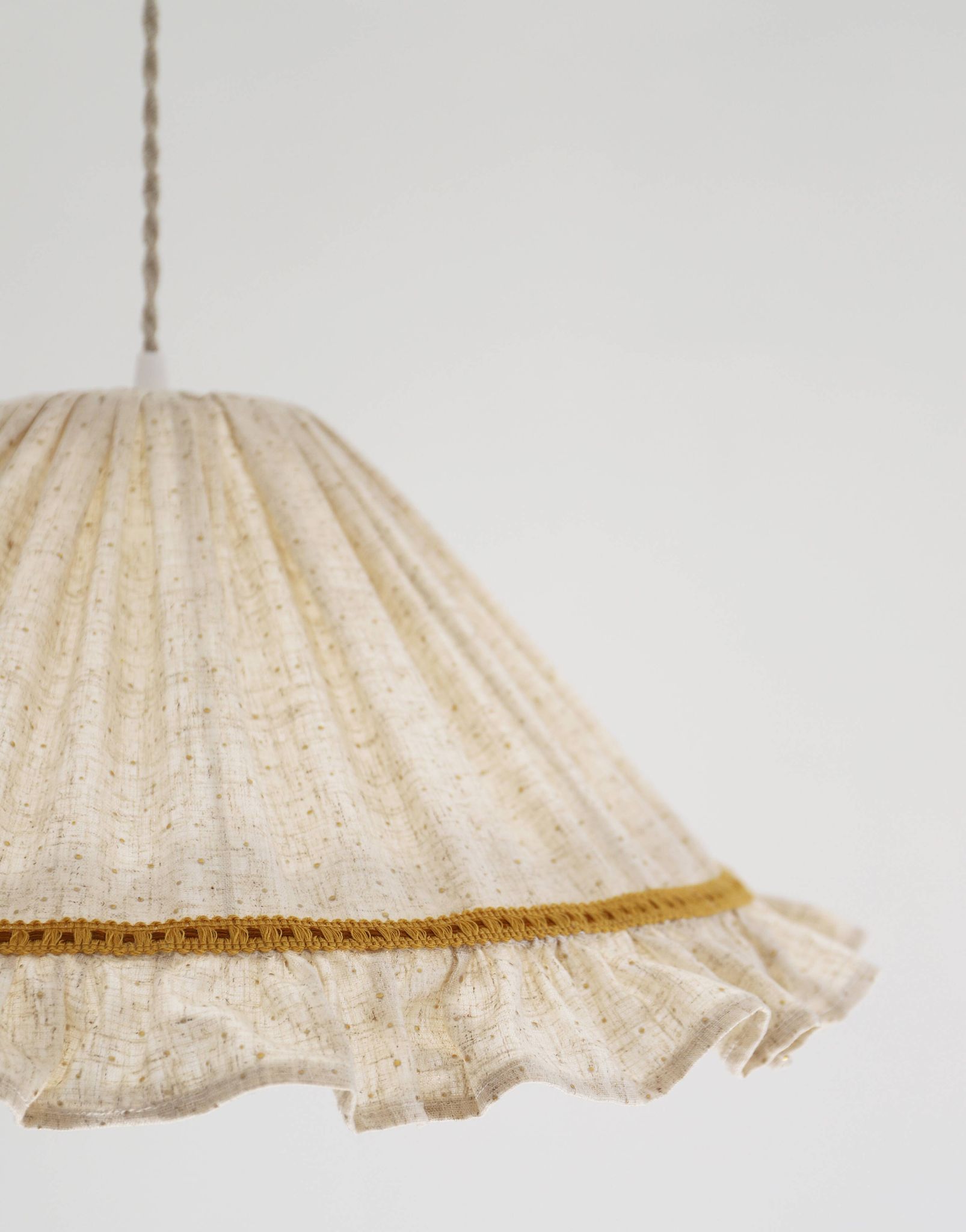 Suspension conique avec volant Emilia "classic dots"