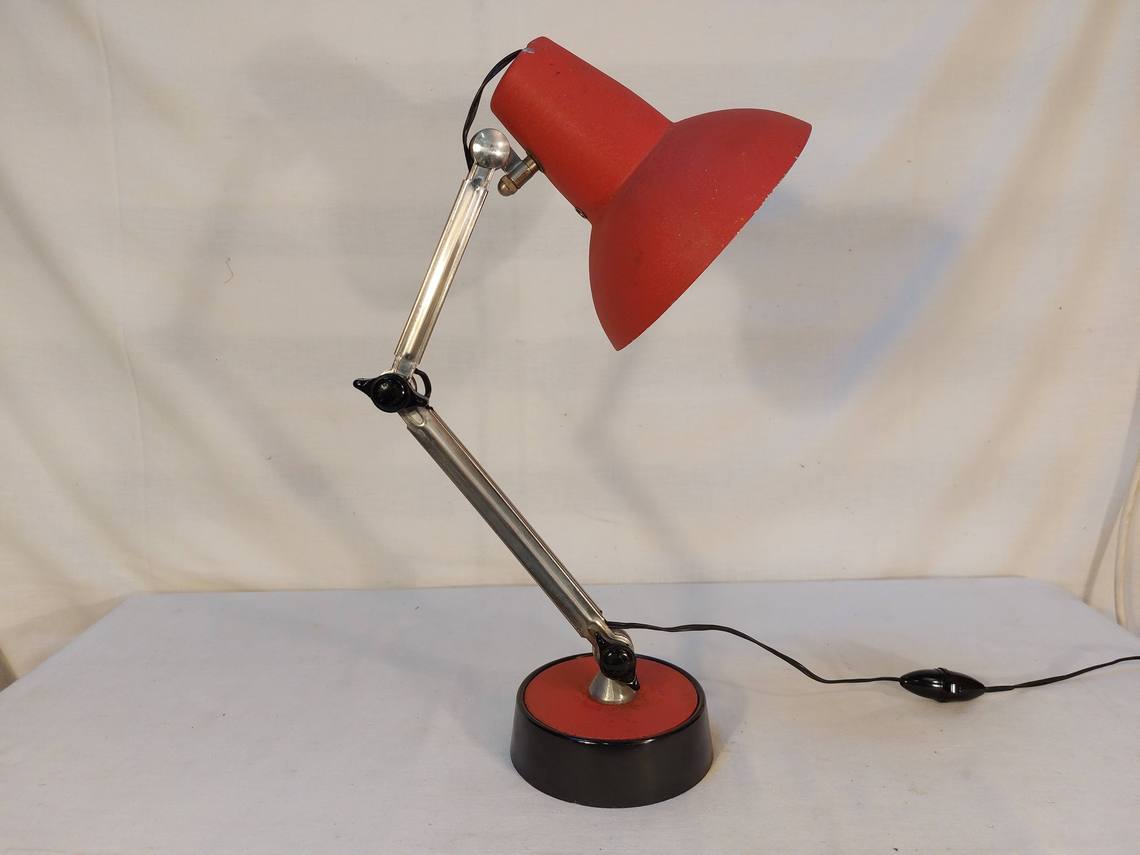 Vintage red articulated desk lamp - 70s/80s