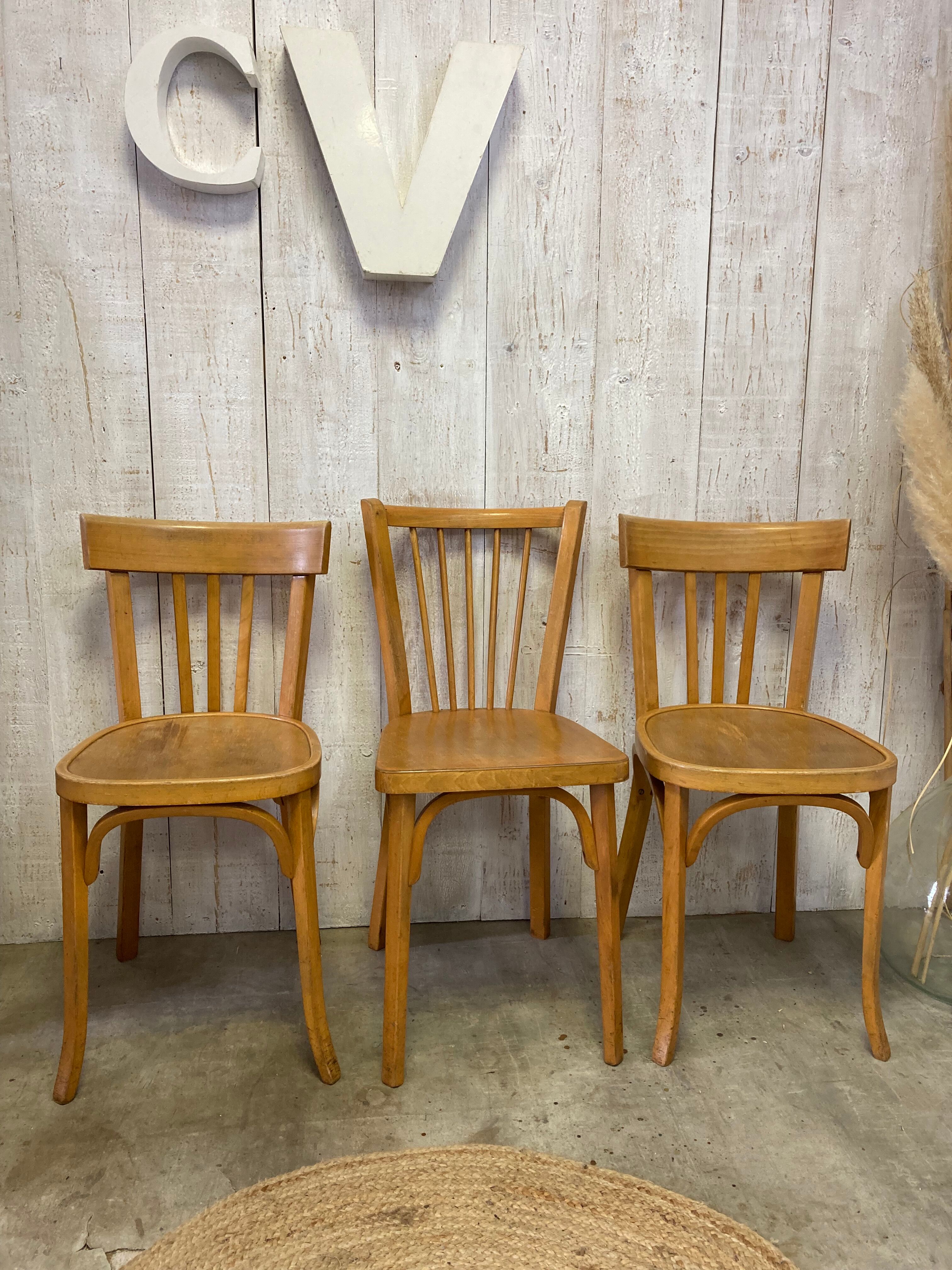 3 chaises Baumann dépareillées
