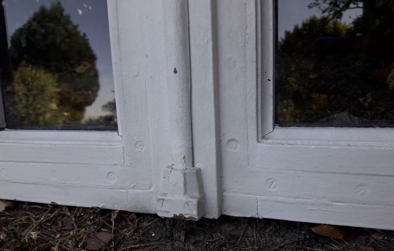 Oak window H96,8xL80,5cm old small tiles